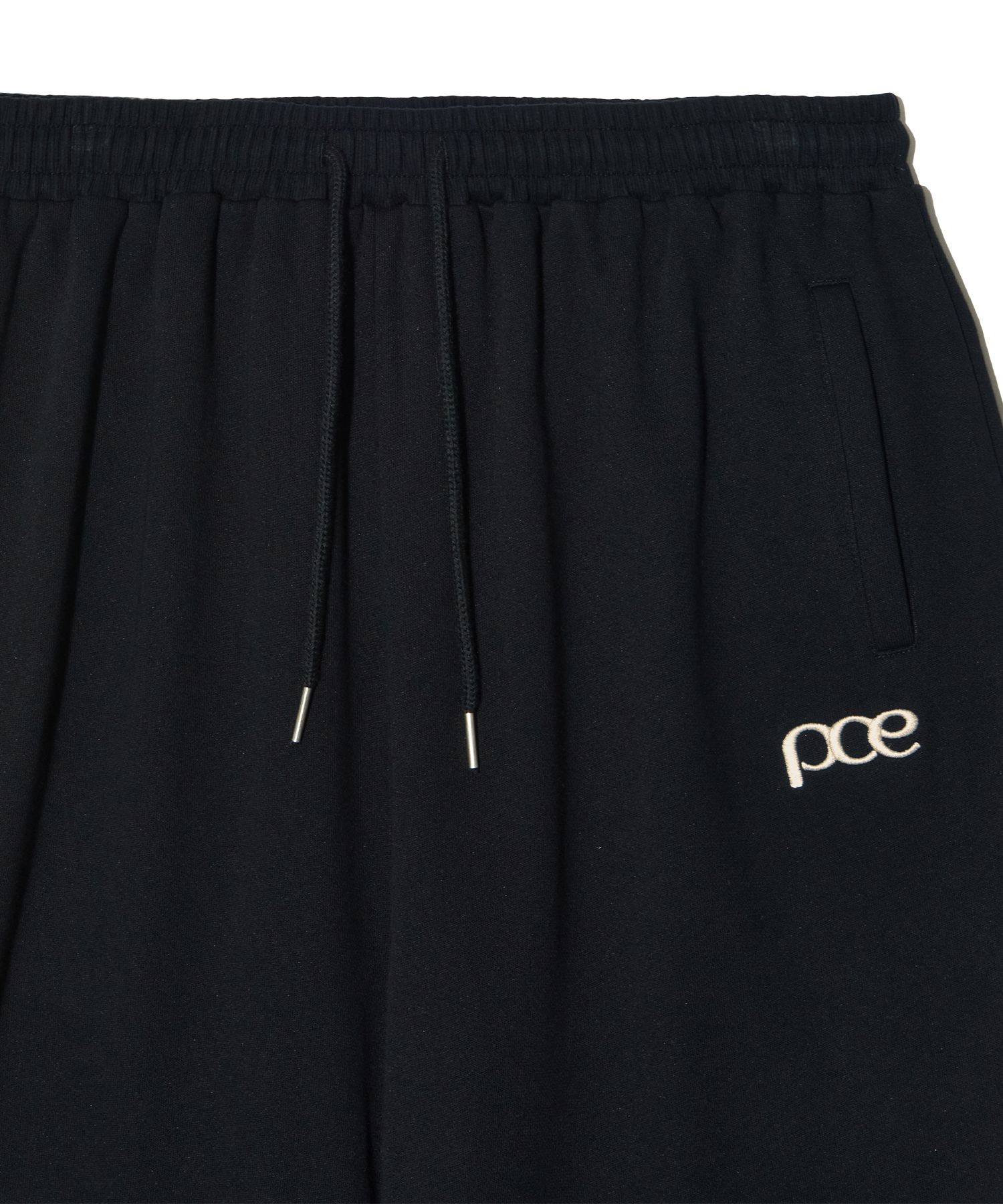MUSINSA | PIECEMAKER PCE POCKET APPLIQUE SWEAT PANTS (BLACK)