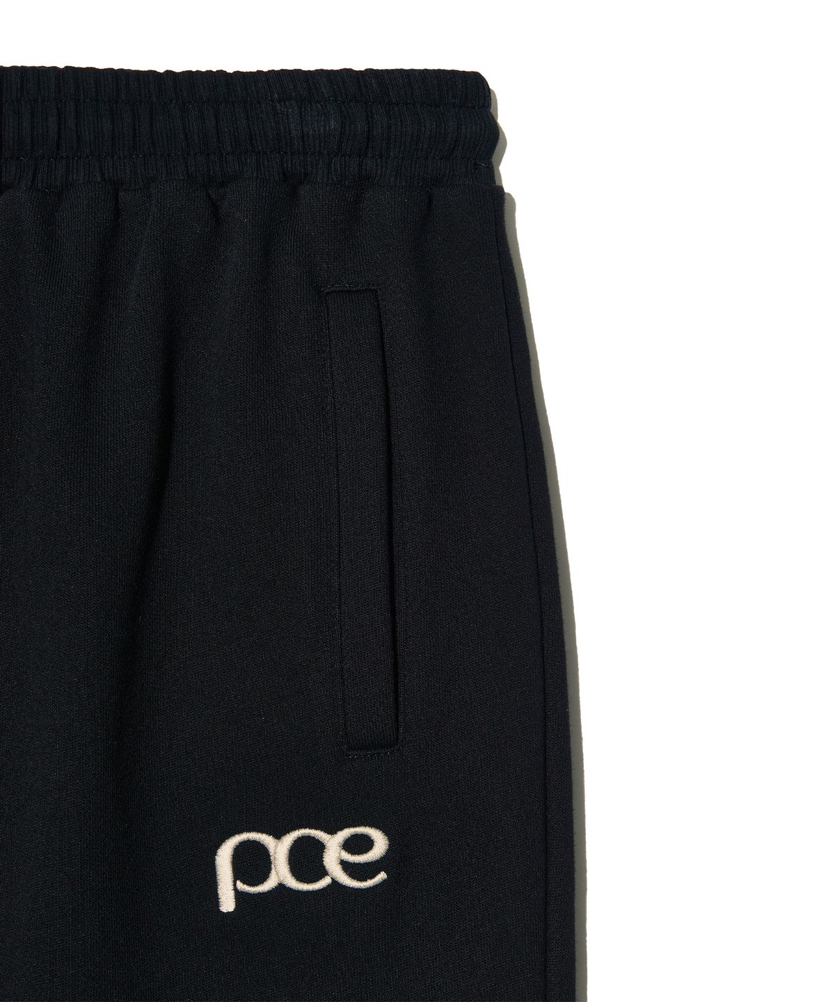 피스메이커(PIECE MAKER) PCE POCKET APPLIQUE SWEAT PANTS (BLACK)