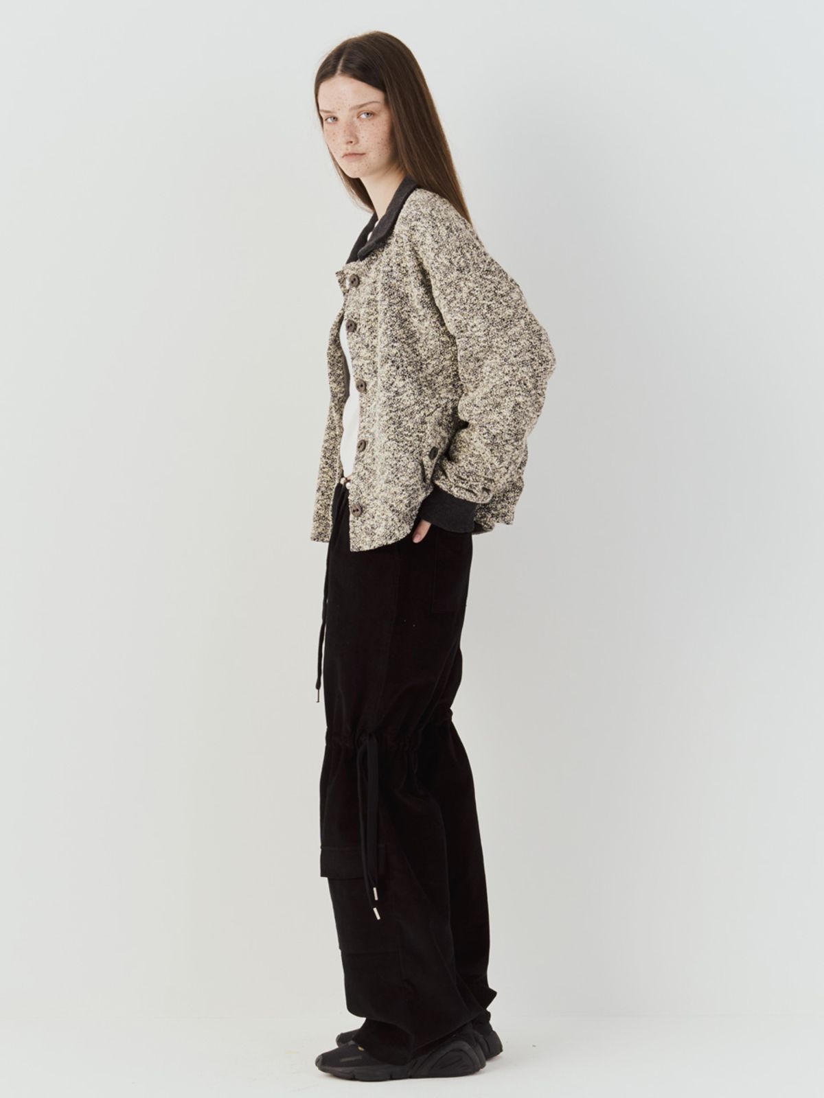 쎄쎄쎄(SETSETSET) CODUROY WIDE KNEE STRAP PANTS