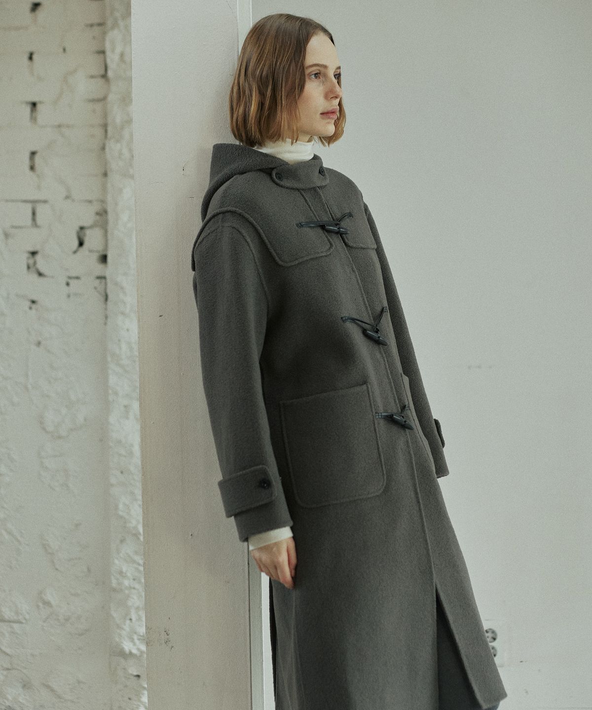 엽페(YUPPE) BOUCLE DUFFLE COAT_KHAKI