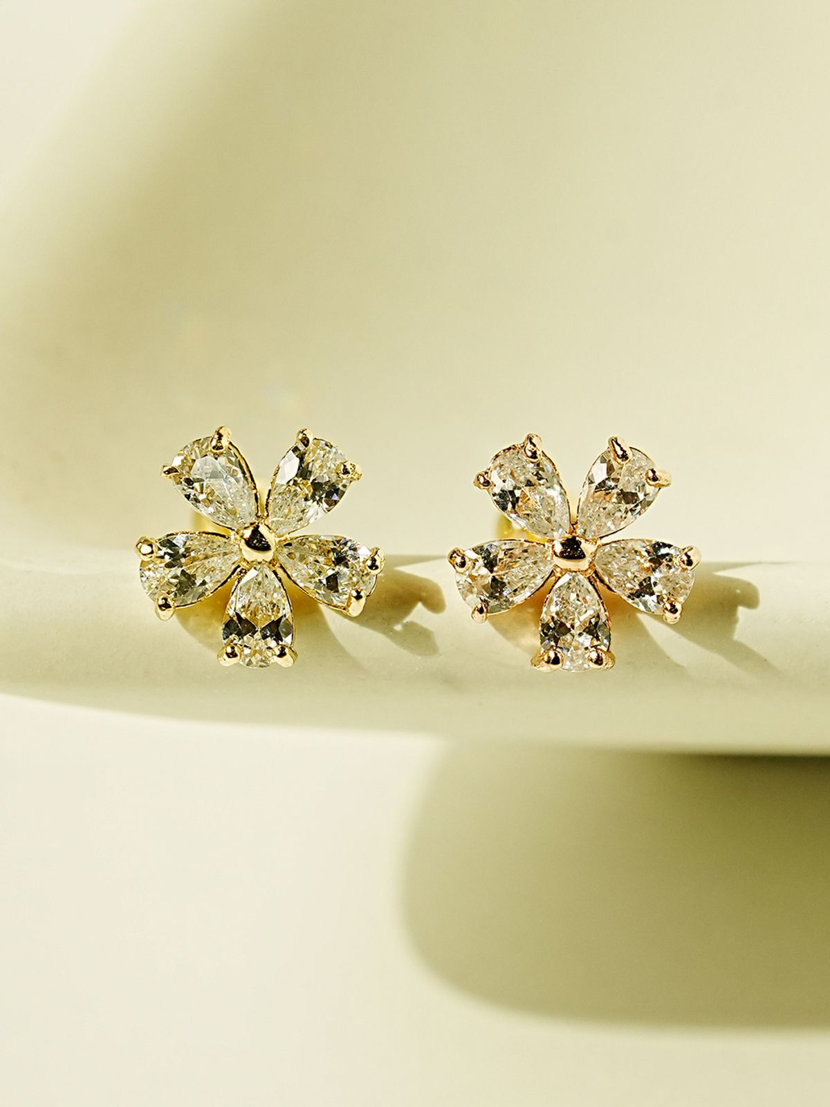미니멀피어싱(MINIMALPIERCING) 14K 드리밍 플라워 피어싱 귀걸이