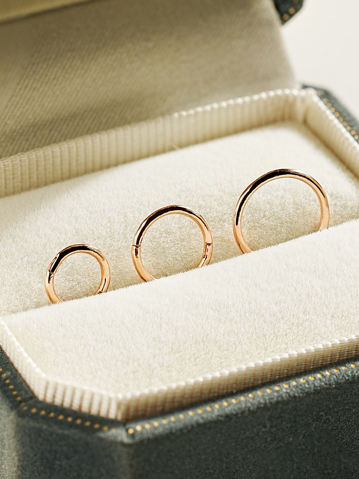 미니멀피어싱(MINIMALPIERCING) 14K 세그먼트 이너컨츠 귓바퀴 링 피어싱 귀걸이