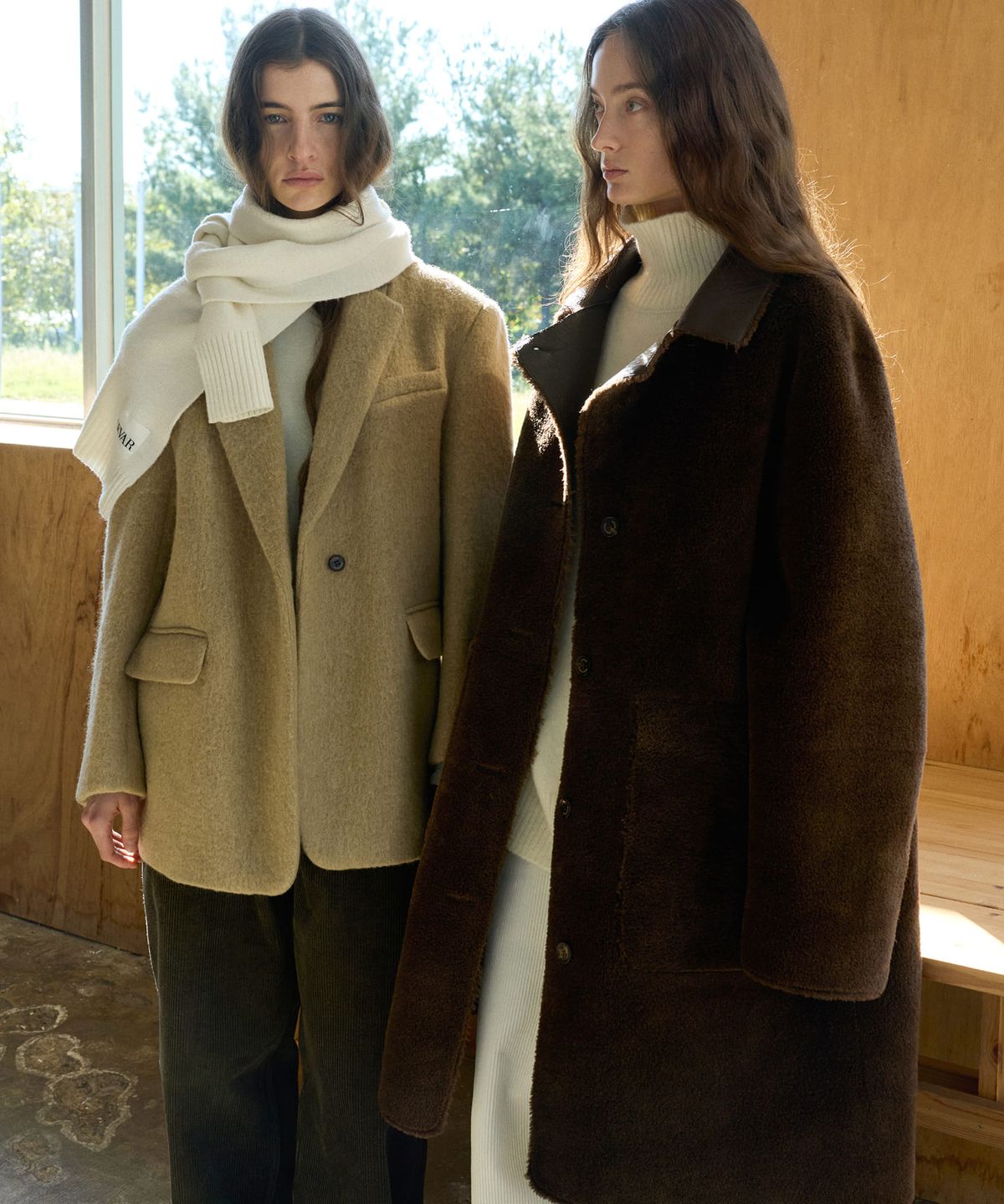 르바(LEVAR) Hairy Alpaca Blended Single Jacket - Beige