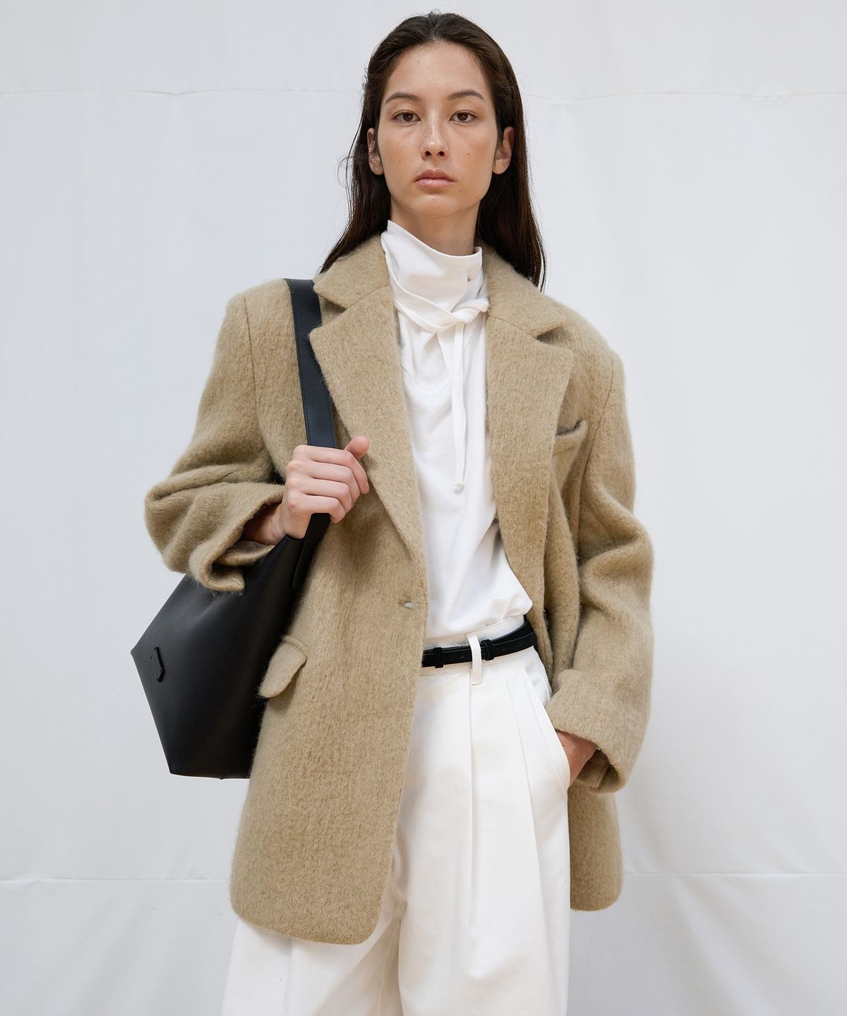 르바(LEVAR) Hairy Alpaca Blended Single Jacket - Beige