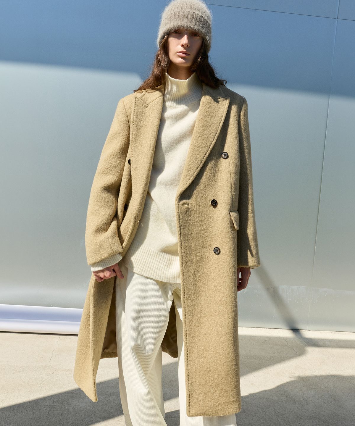 르바(LEVAR) Hairy Alpaca Blended Classic Coat - Beige