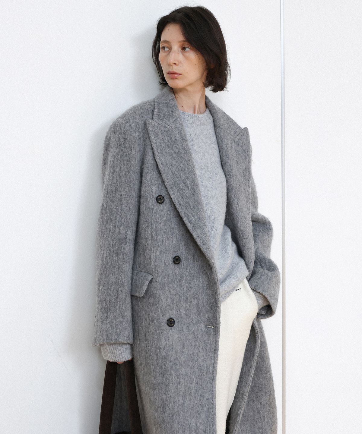 르바(LEVAR) Hairy Alpaca Blended Classic Coat - Charcoal