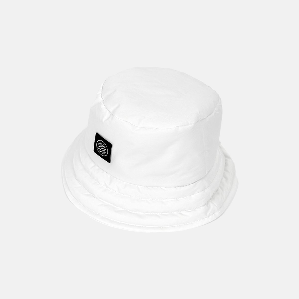 테크스킨(TECHSKIN) 와펜로고 패딩 버킷햇 화이트