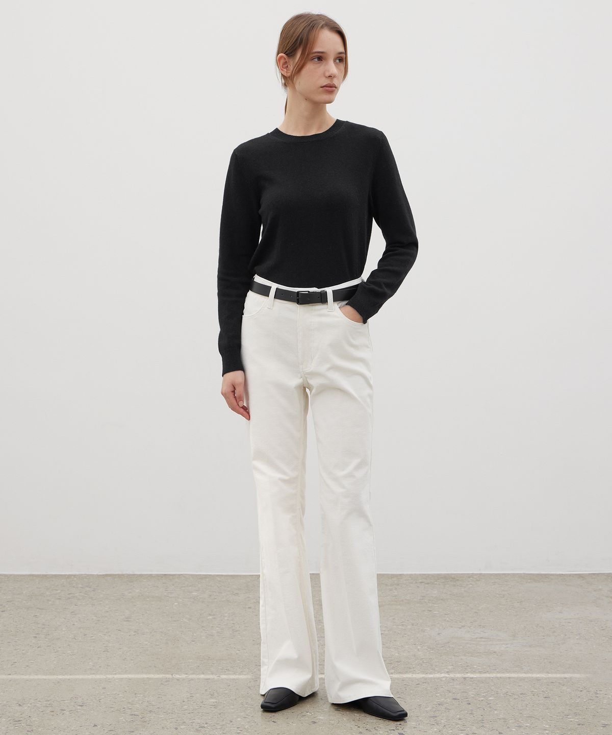 르바(LEVAR) Mellow Corduroy Bootcut Pants - Milky Cream