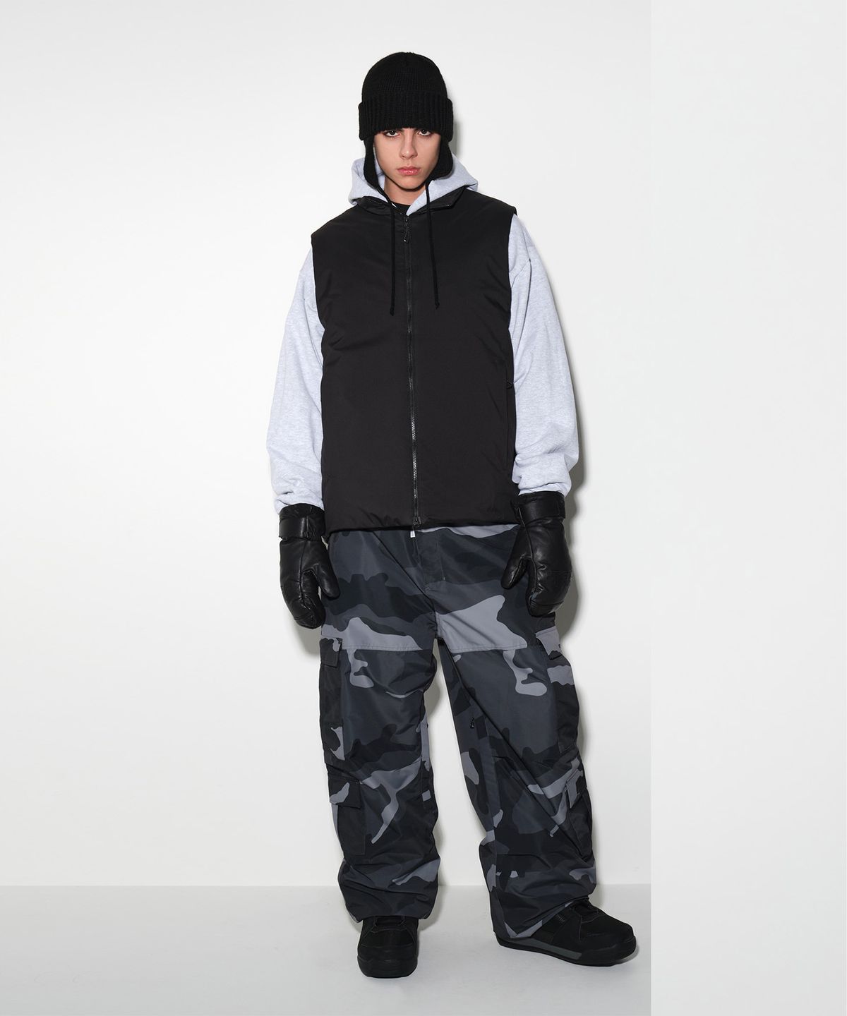 디미토(DIMITO) GTX PRIMALOFT VEST BLACK