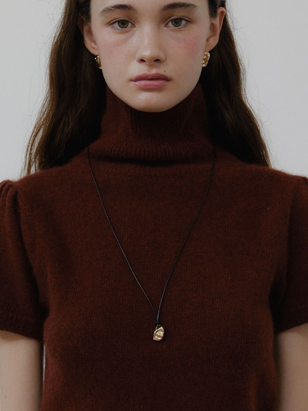 러브미몬스터(LOVE ME MONSTER) Oyster Long Leather Necklace (L243MNK030)