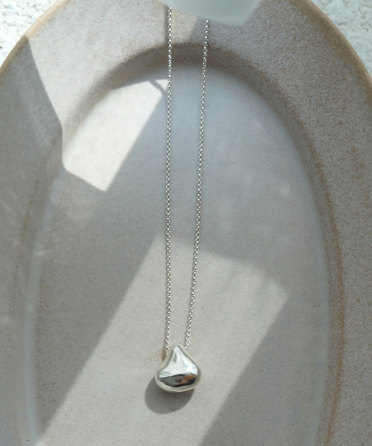 레인디어(REINDEER) GROTTO NECKLACE 01