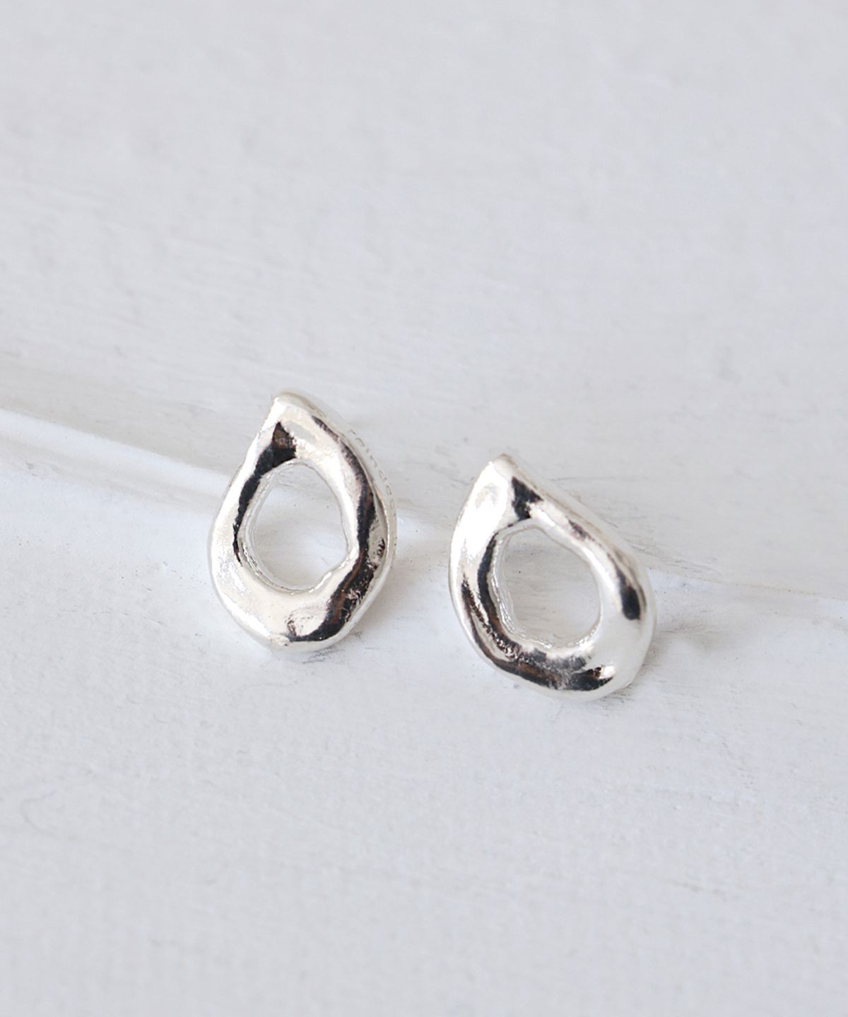 레인디어(REINDEER) GROTTO EARRING 05