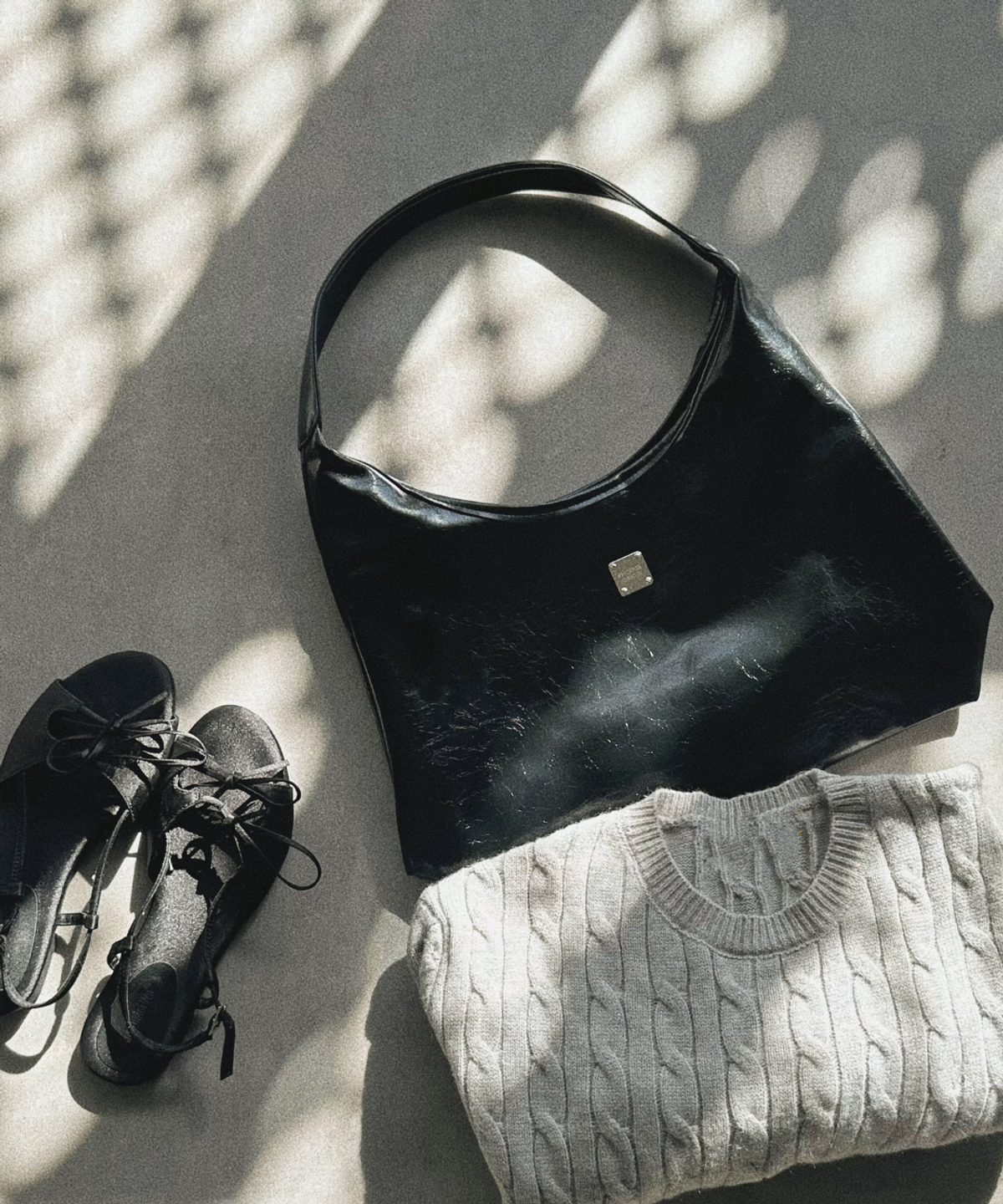 피닉스오리진(PHOENIX ORIGIN) Large Wax Leather Shoulder Bag - BLACK