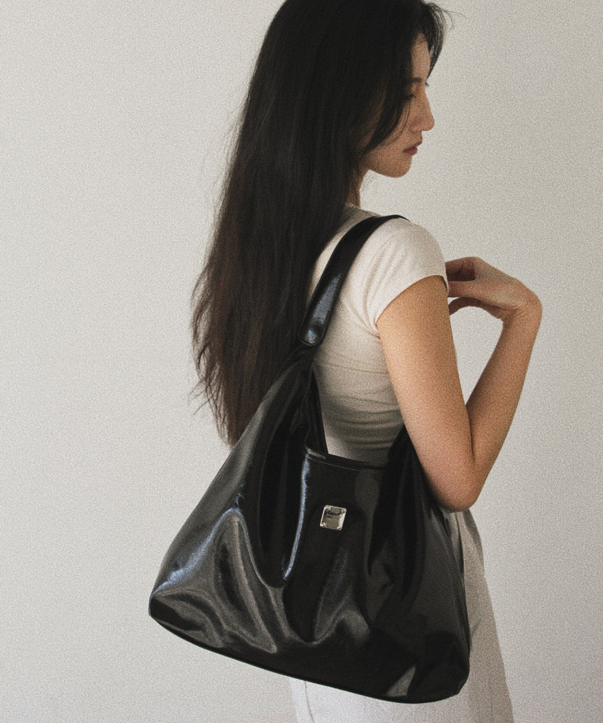 피닉스오리진(PHOENIX ORIGIN) Large Wax Leather Shoulder Bag - BLACK