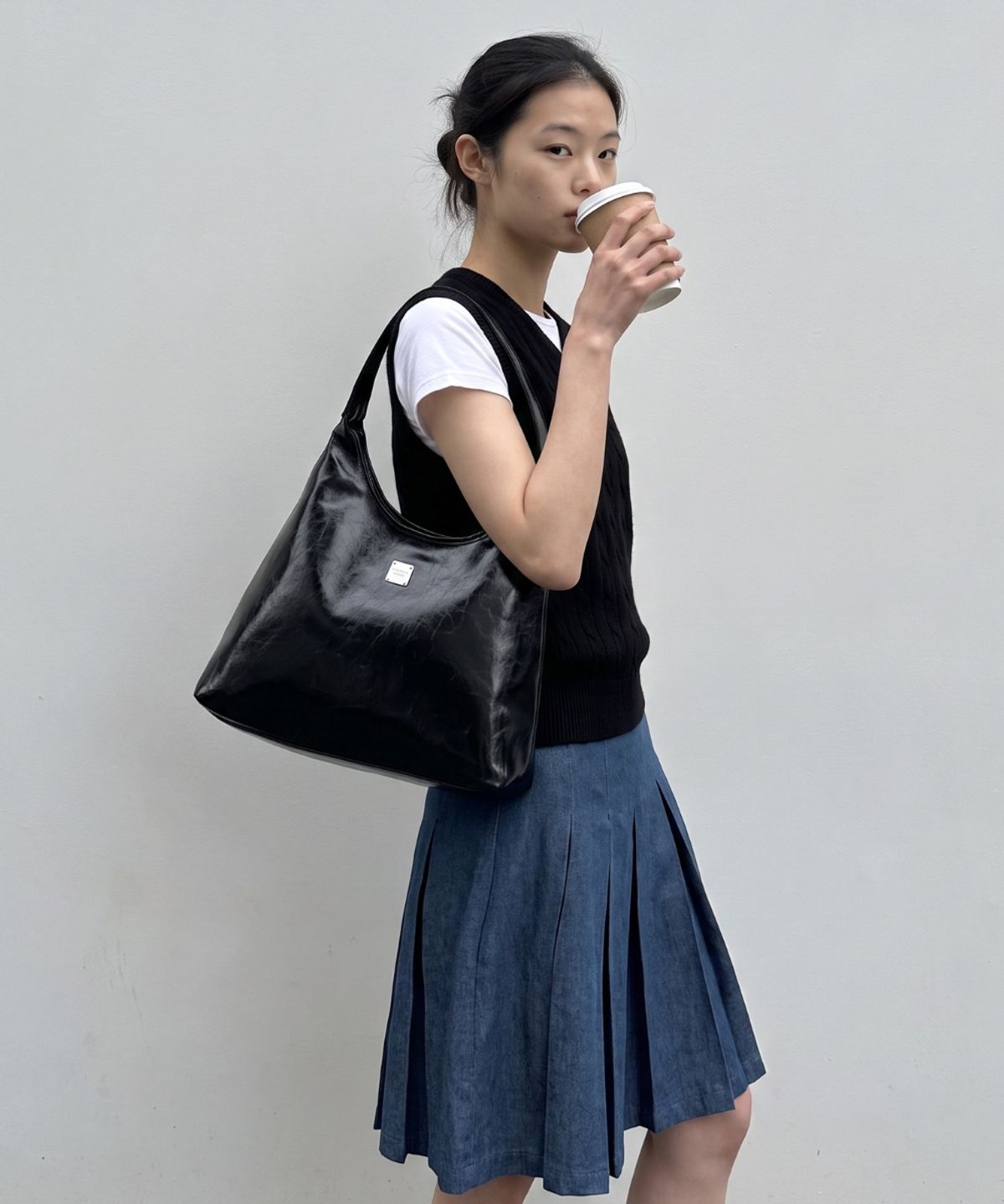 피닉스오리진(PHOENIX ORIGIN) Large Wax Leather Shoulder Bag - BLACK