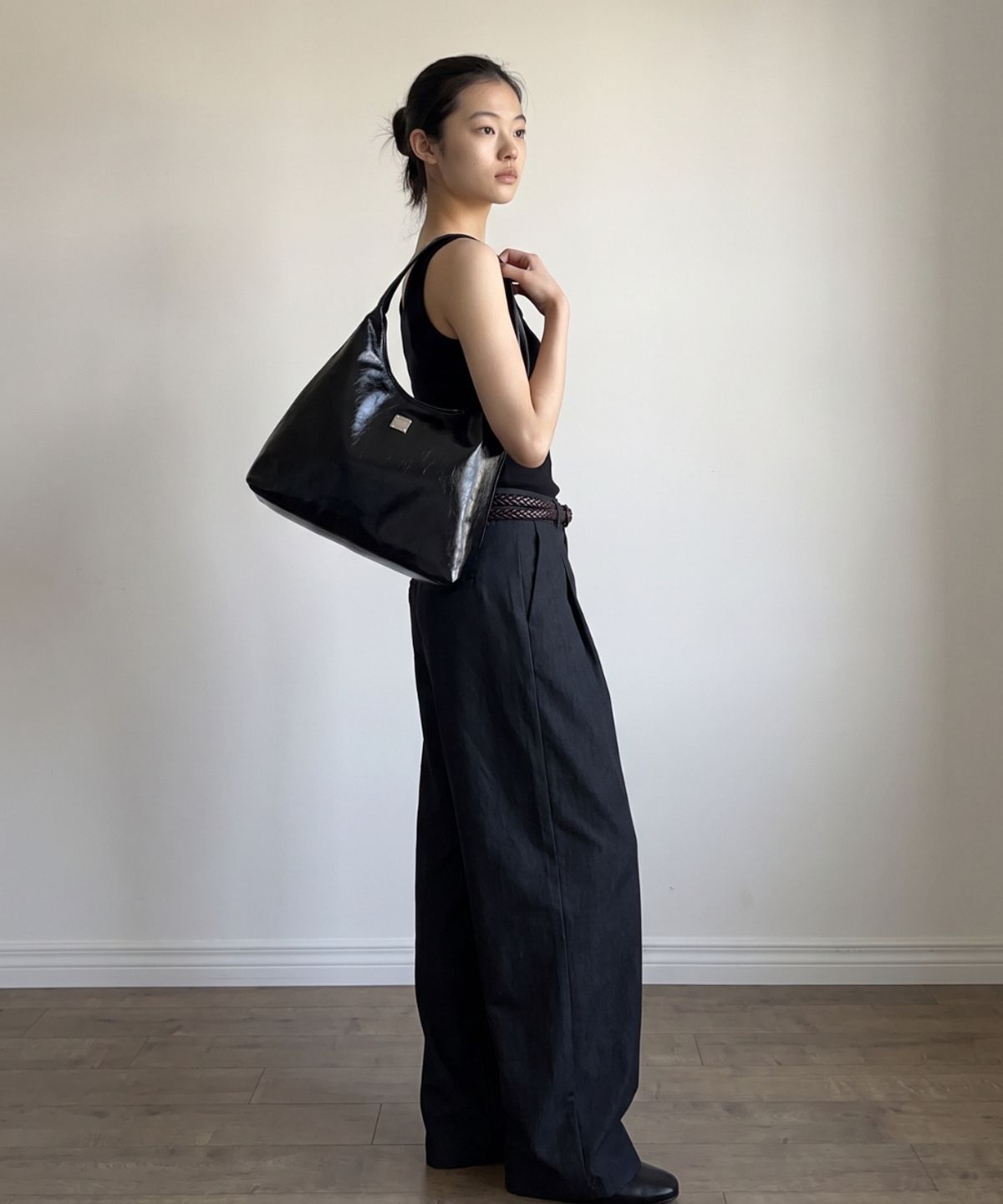 피닉스오리진(PHOENIX ORIGIN) Large Wax Leather Shoulder Bag - BLACK