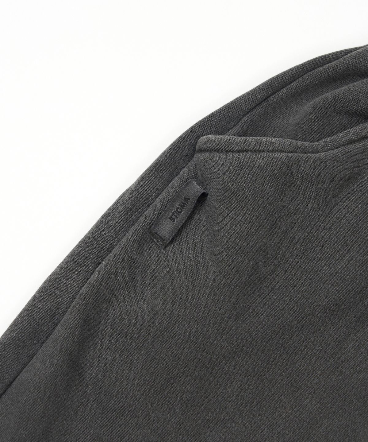 스티그마(STIGMA) Applique STGM Pigment Washed Wide Jogger Pants Charcoal