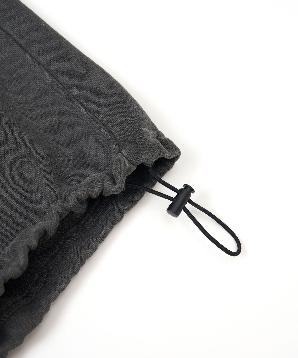 스티그마(STIGMA) Applique STGM Pigment Washed Wide Jogger Pants Charcoal