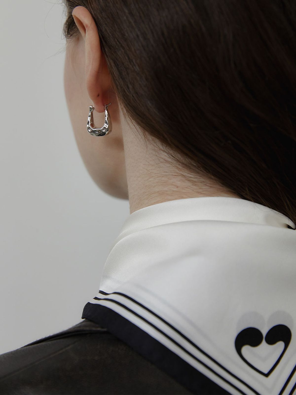 러브미몬스터(LOVE ME MONSTER) Horse Hoof Earrings (L243MER030)
