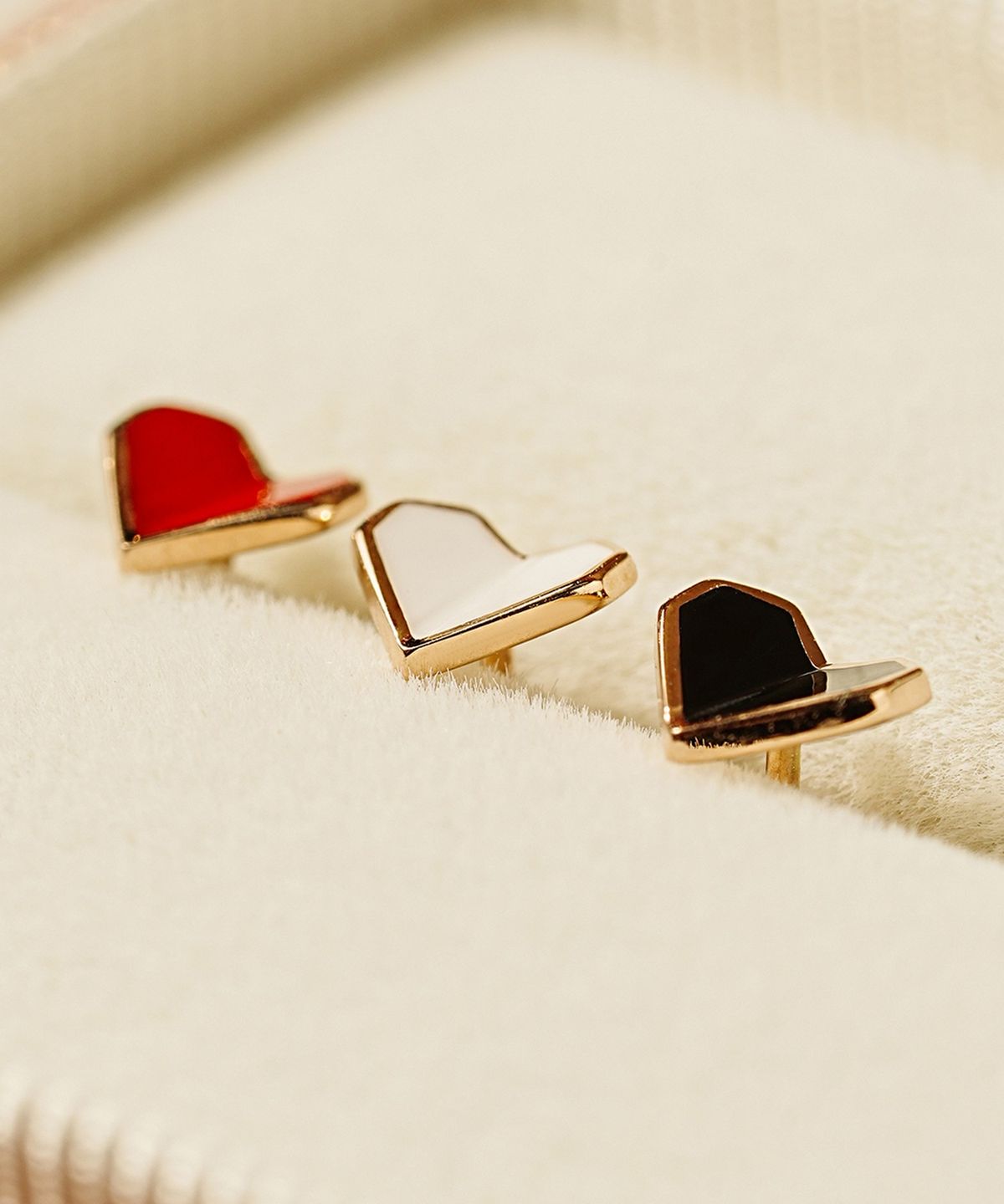 미니멀피어싱(MINIMALPIERCING) 14K 에나멜 폴드 하트 피어싱 귀걸이