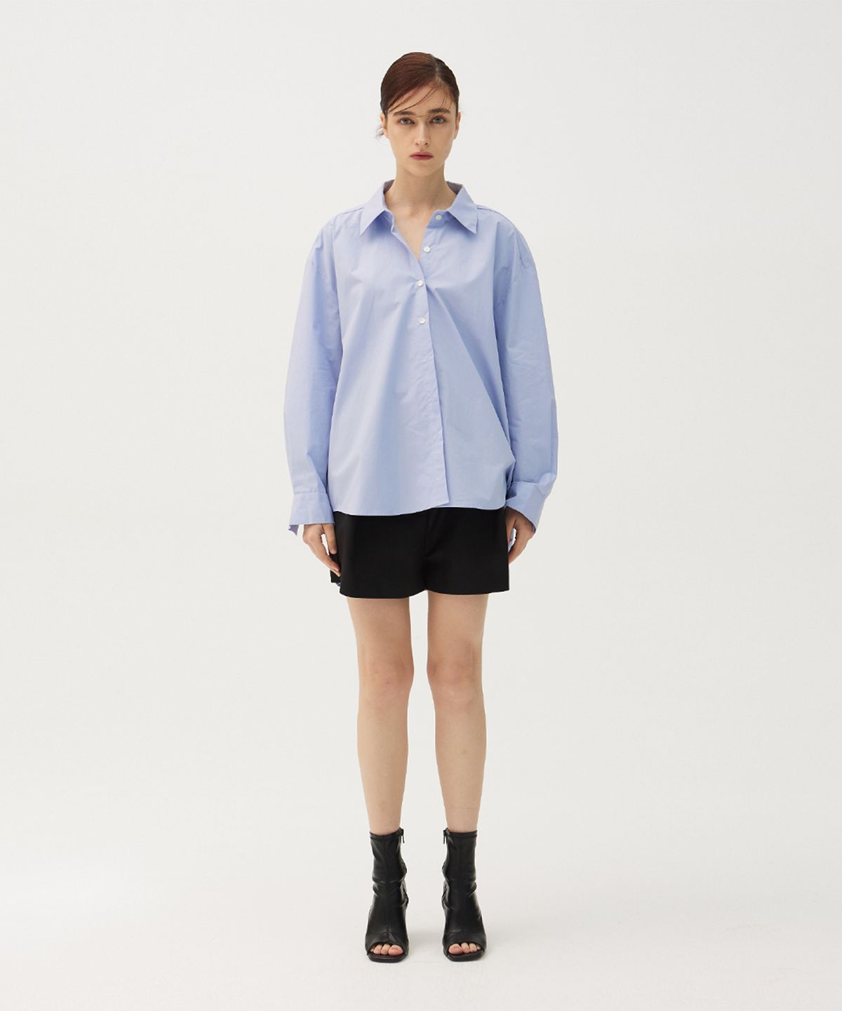 므아므(MMAM) Cutout back twist shirt