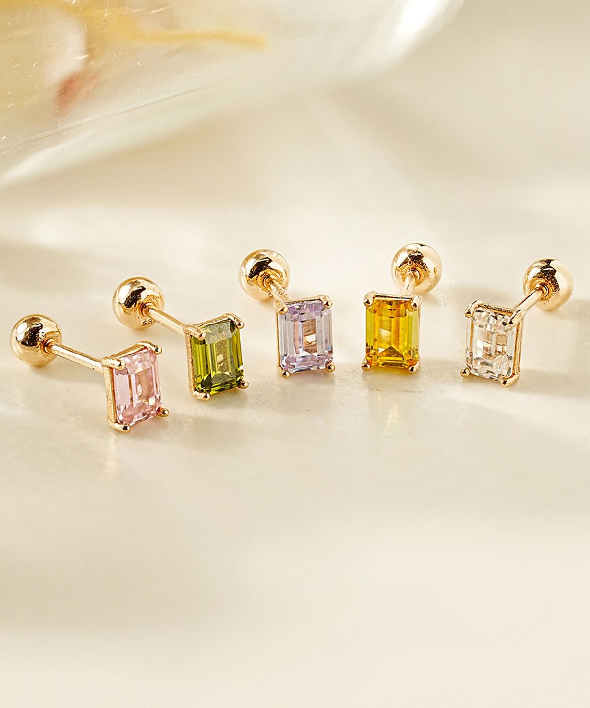 미니멀피어싱(MINIMALPIERCING) 14K 에멜컷 컬러 큐빅 피어싱 귀걸이