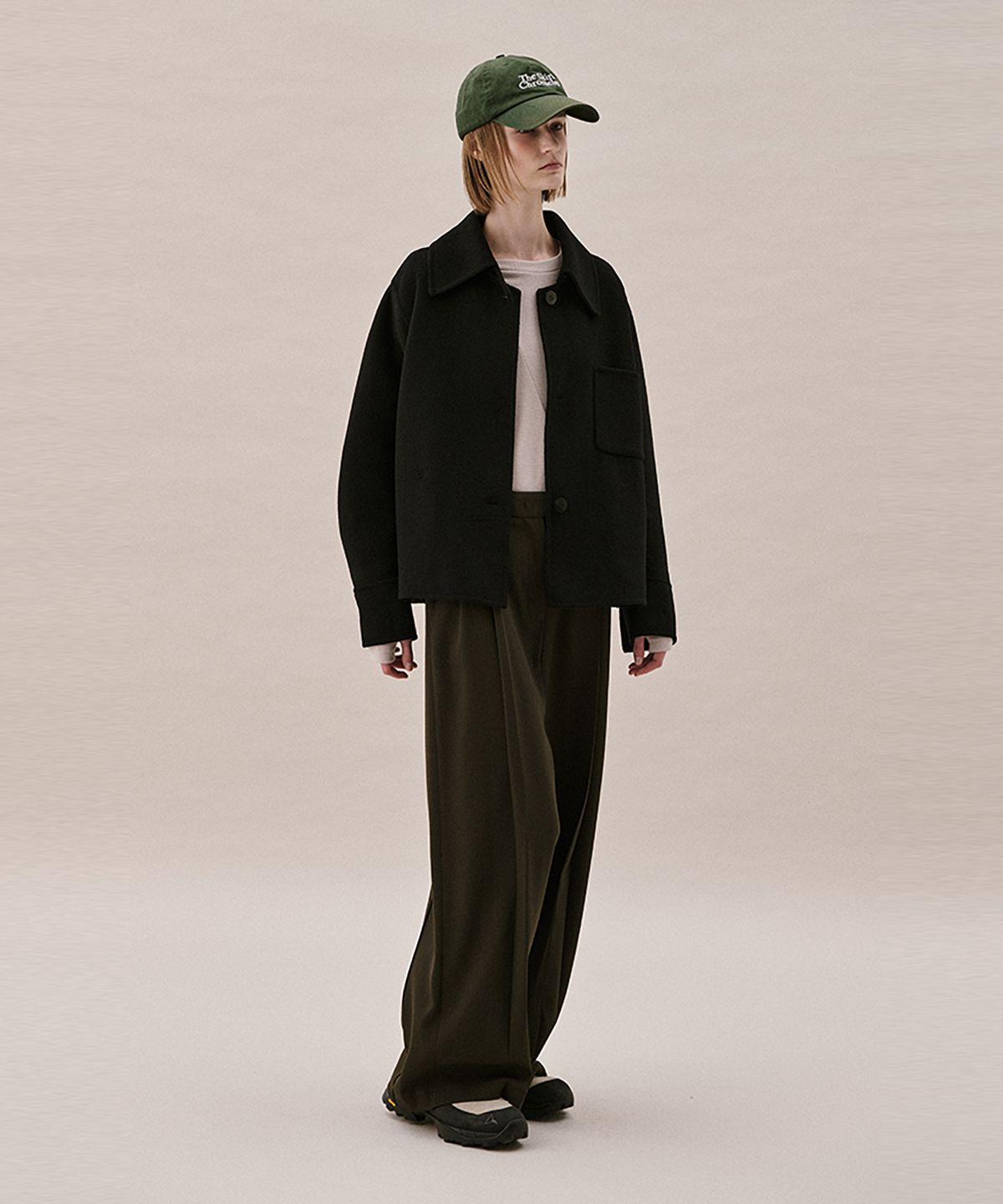 아위(AHWE) WOOL BLEND HANDMADE COAT_BLACK