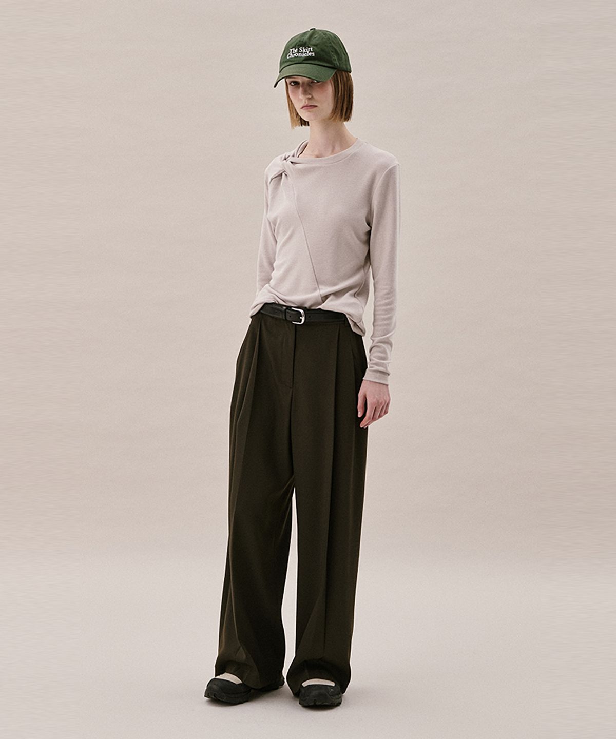아위(AHWE) TWISTED T-SHIRT_LIGHT GREY