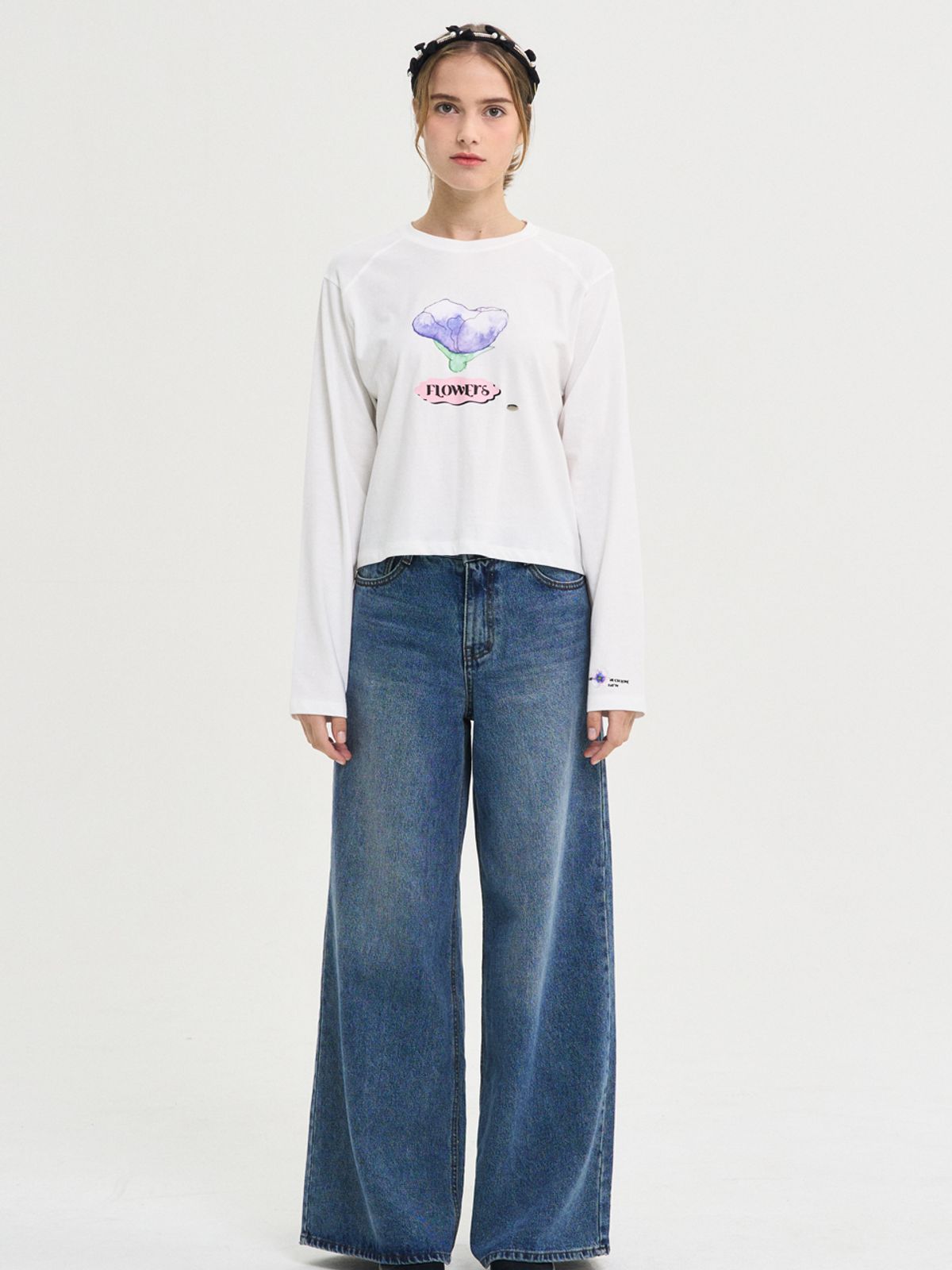 쏘리, 투 머치 러브(SORRY, TOO MUCH LOVE) Solace Flower T-Shirt_White