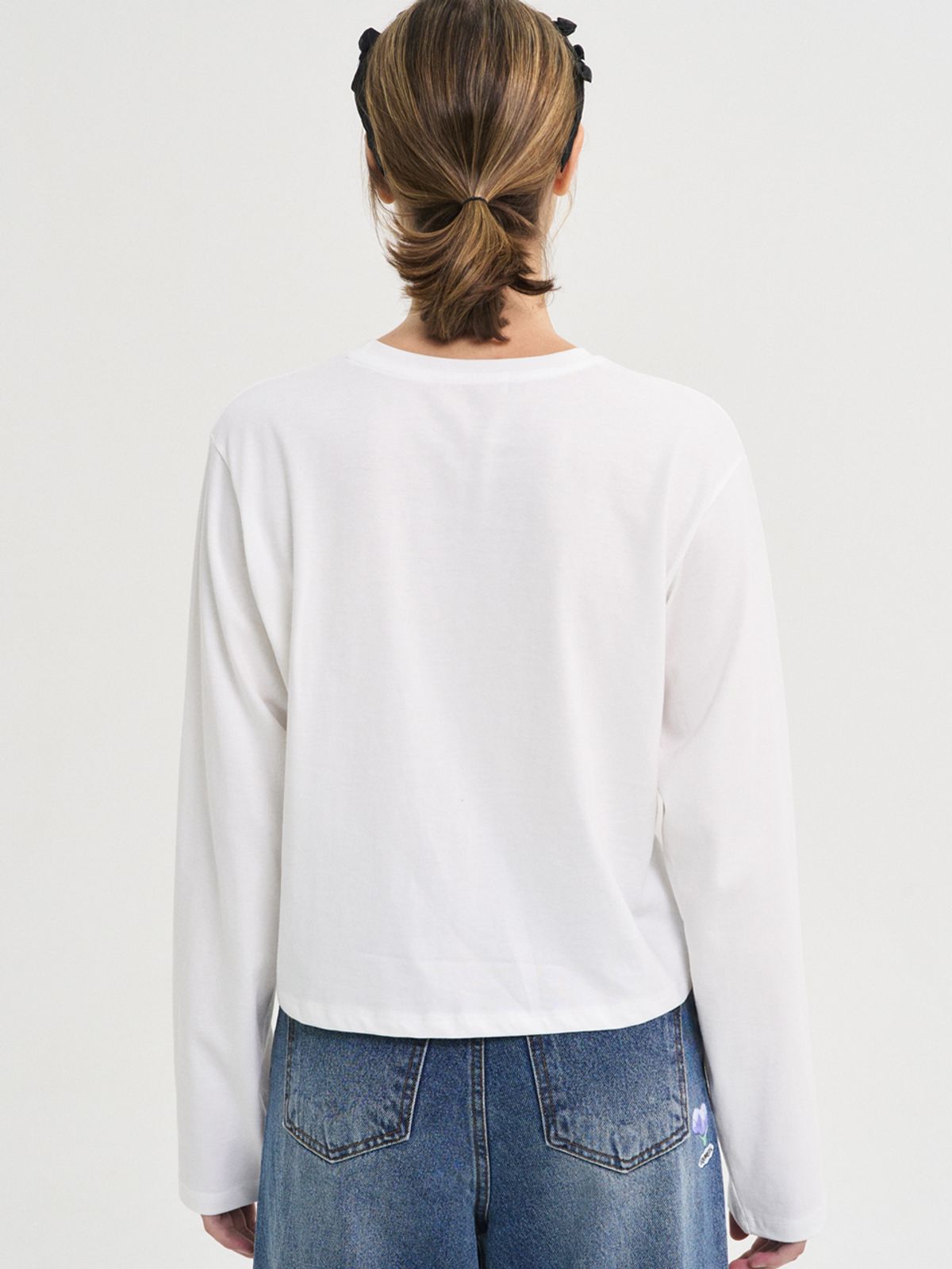 쏘리, 투 머치 러브(SORRY, TOO MUCH LOVE) Solace Flower T-Shirt_White