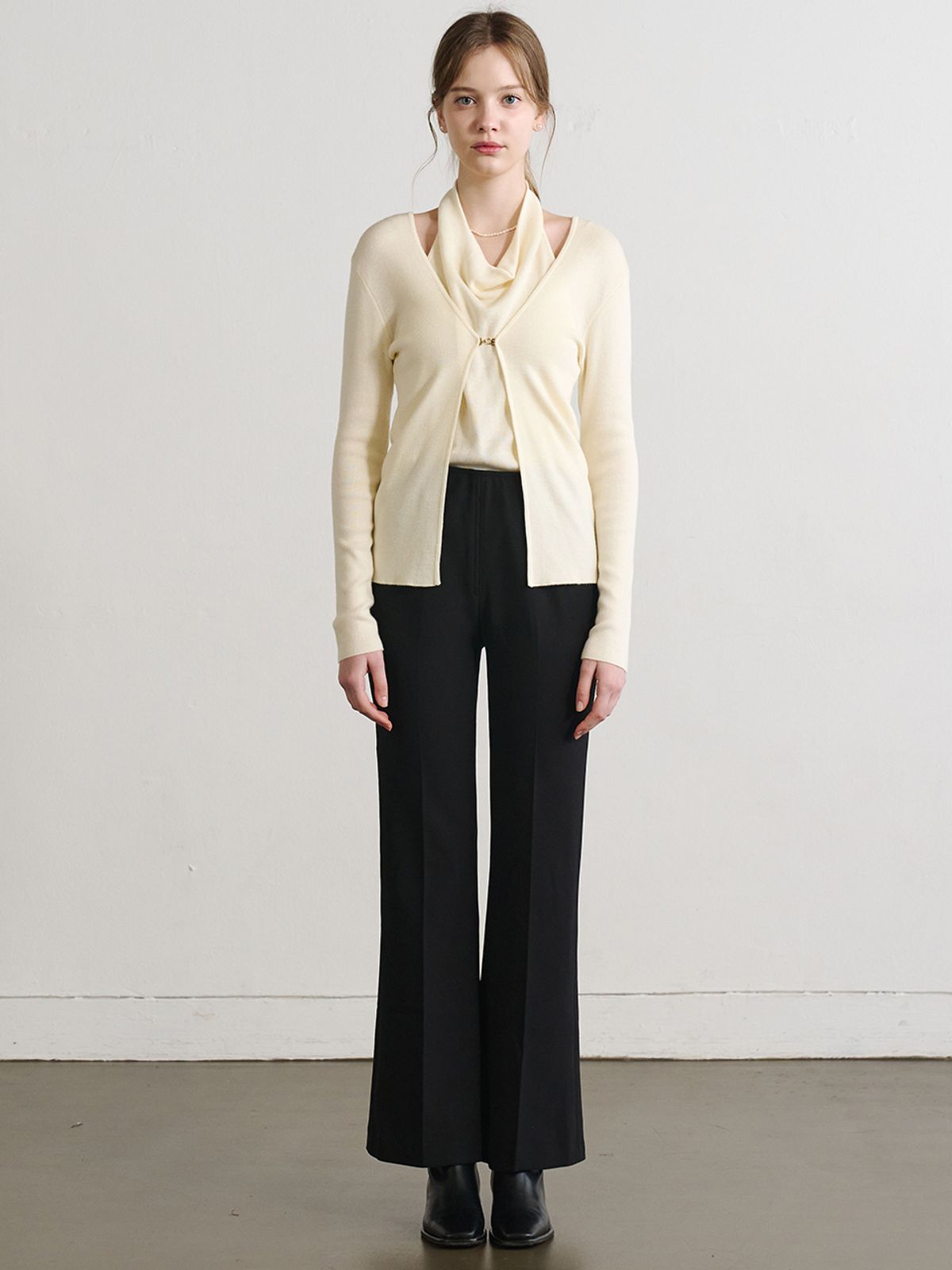로트르드민(LAUTREDE MIN) Lautre Halter Buckle Ivory knit