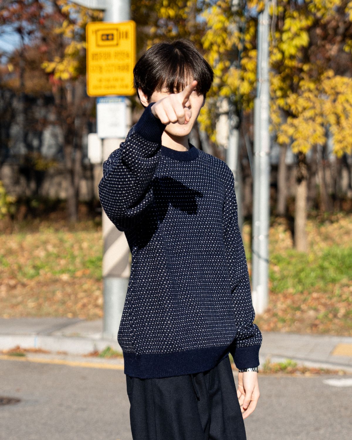 아스트레이(ASTLAY) Loveless Round Neck knit (Navy/M.Gray/Oat Gray)