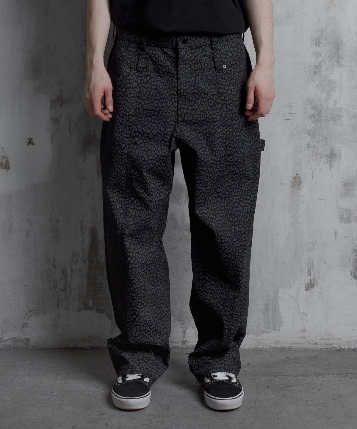 슈브토(SHVTO) Leopard easy pants