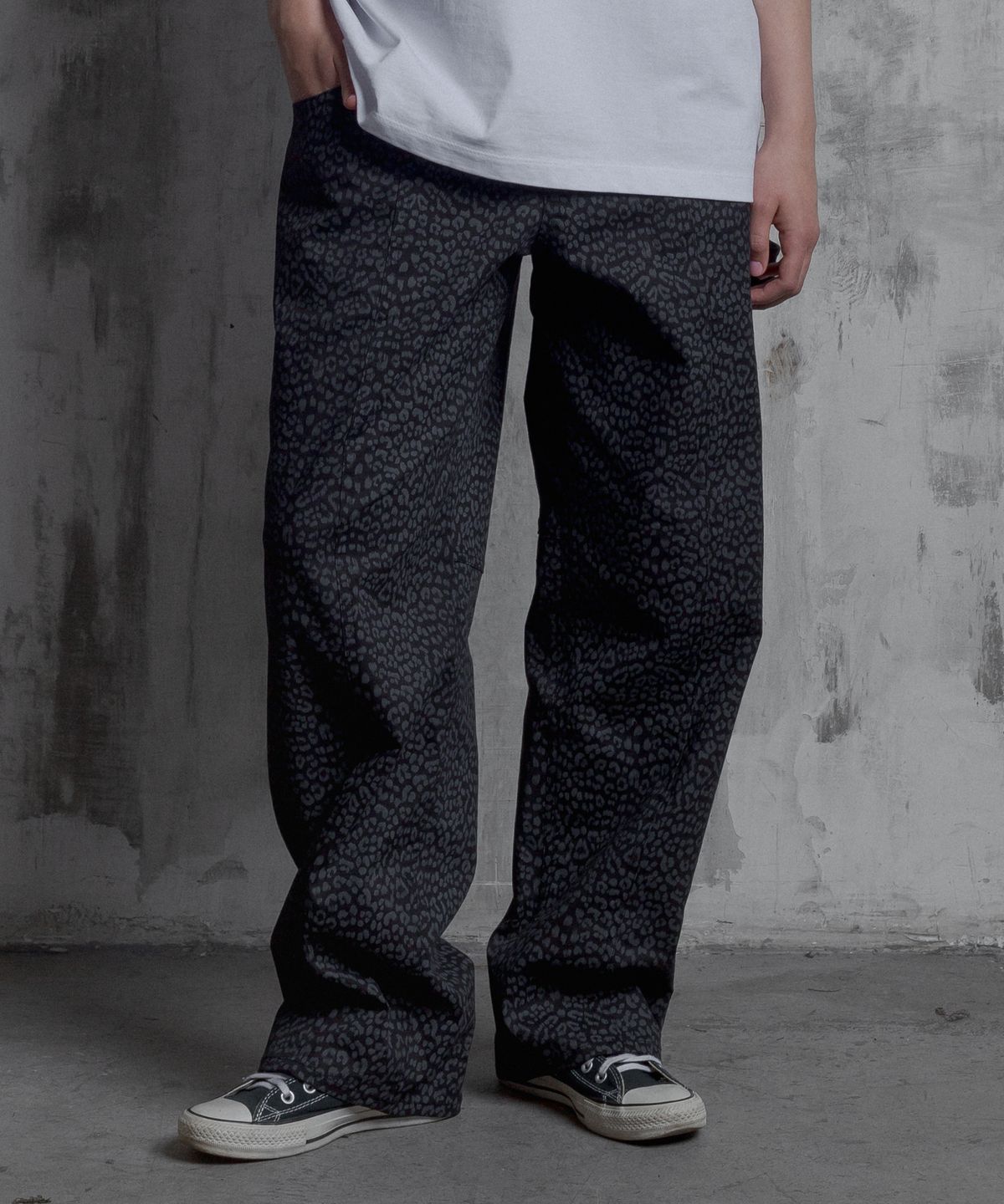 슈브토(SHVTO) Leopard easy pants