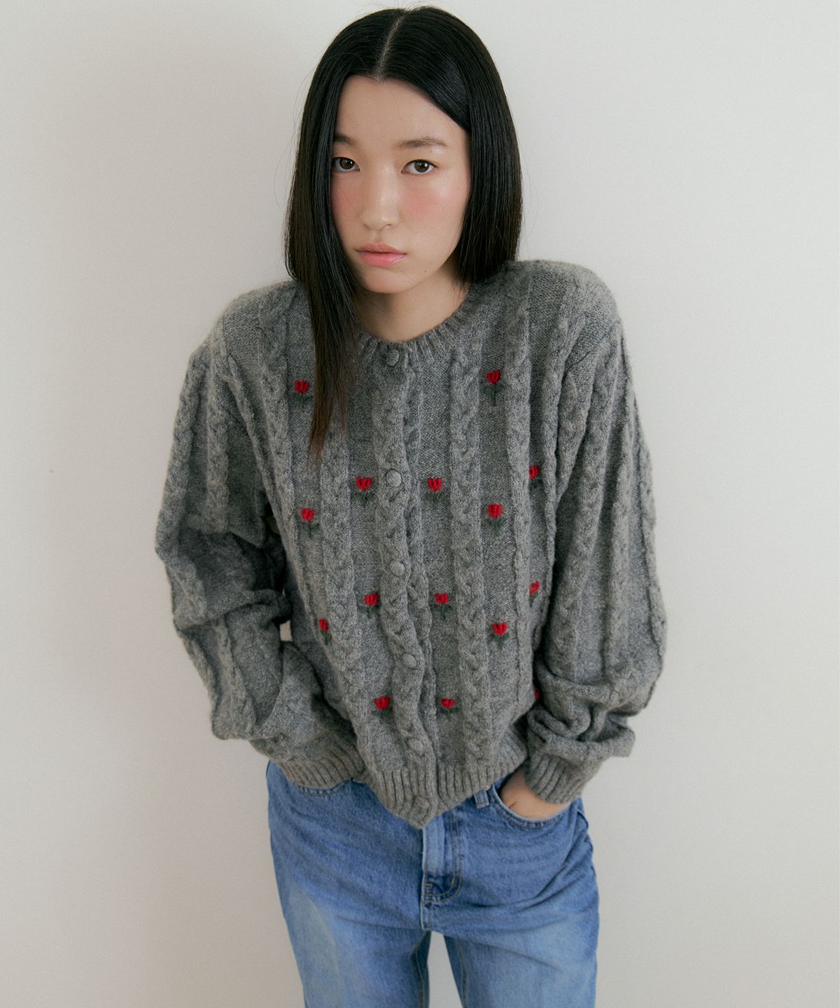 루시르주(LUCIR ZU) Flower Wool Knit Cadigan (charcoal)