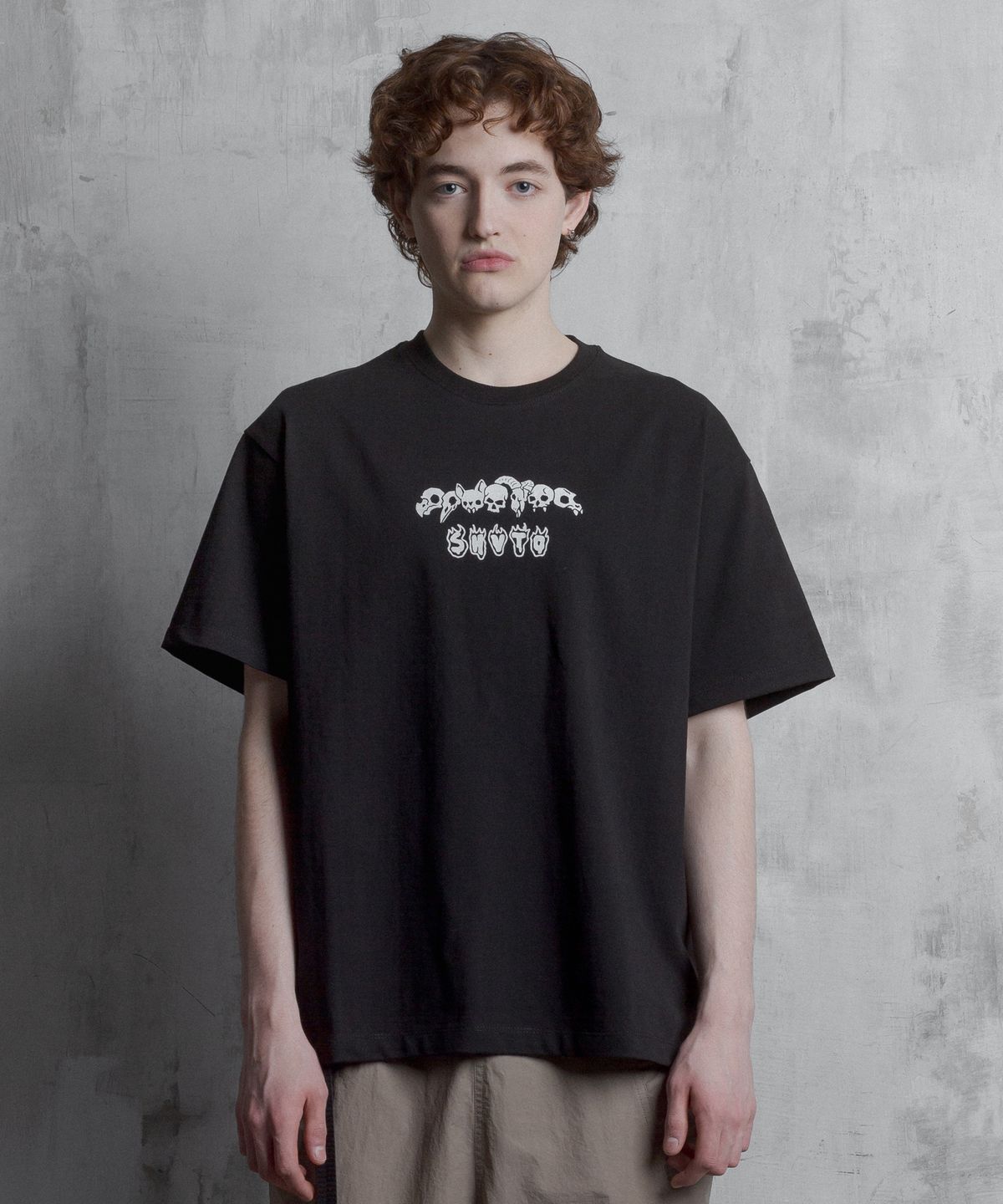 슈브토(SHVTO) Skulls t-shirt
