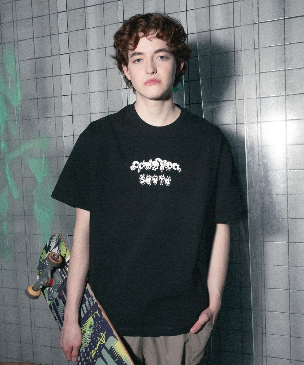 슈브토(SHVTO) Skulls t-shirt