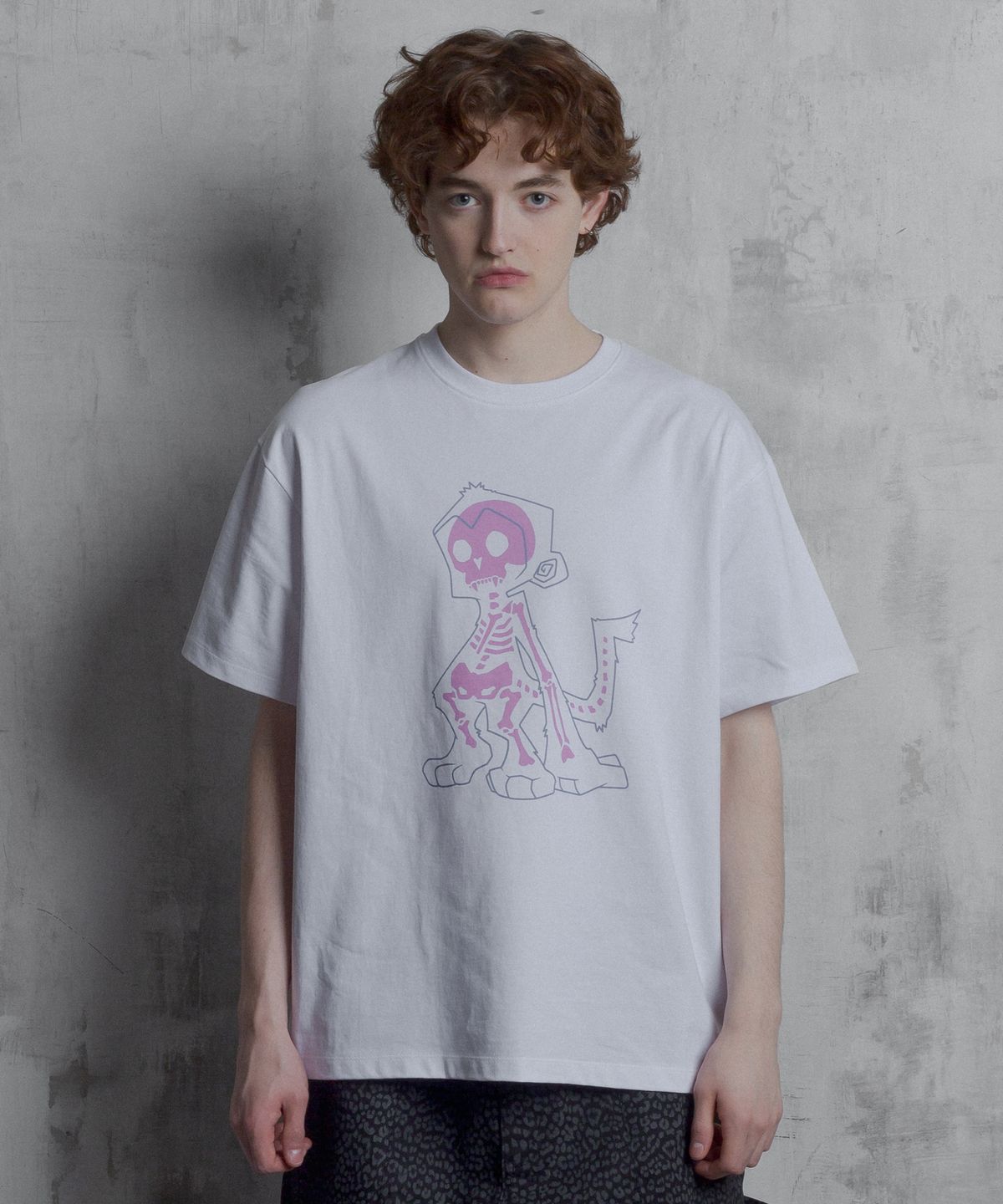 슈브토(SHVTO) Monkey skeleton t-shirt
