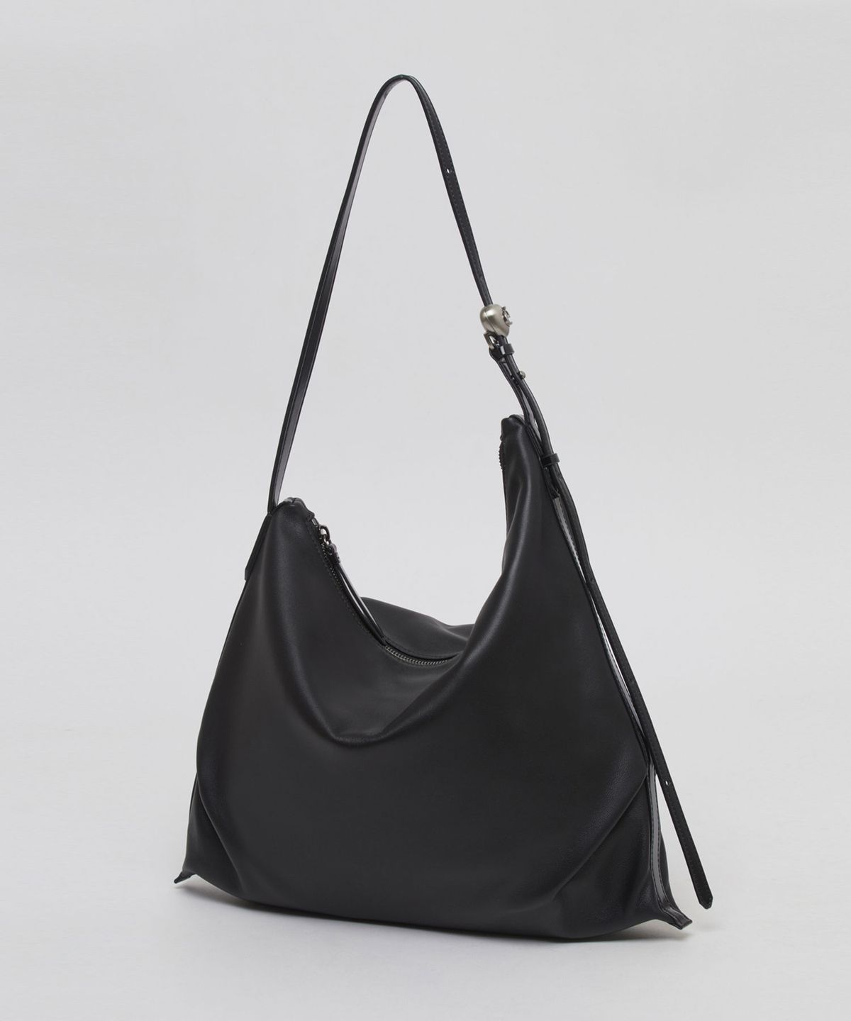 아카이브앱크(ARCHIVEPKE) Luv luna bag(Deep sleep)_OVBAX26021BLK