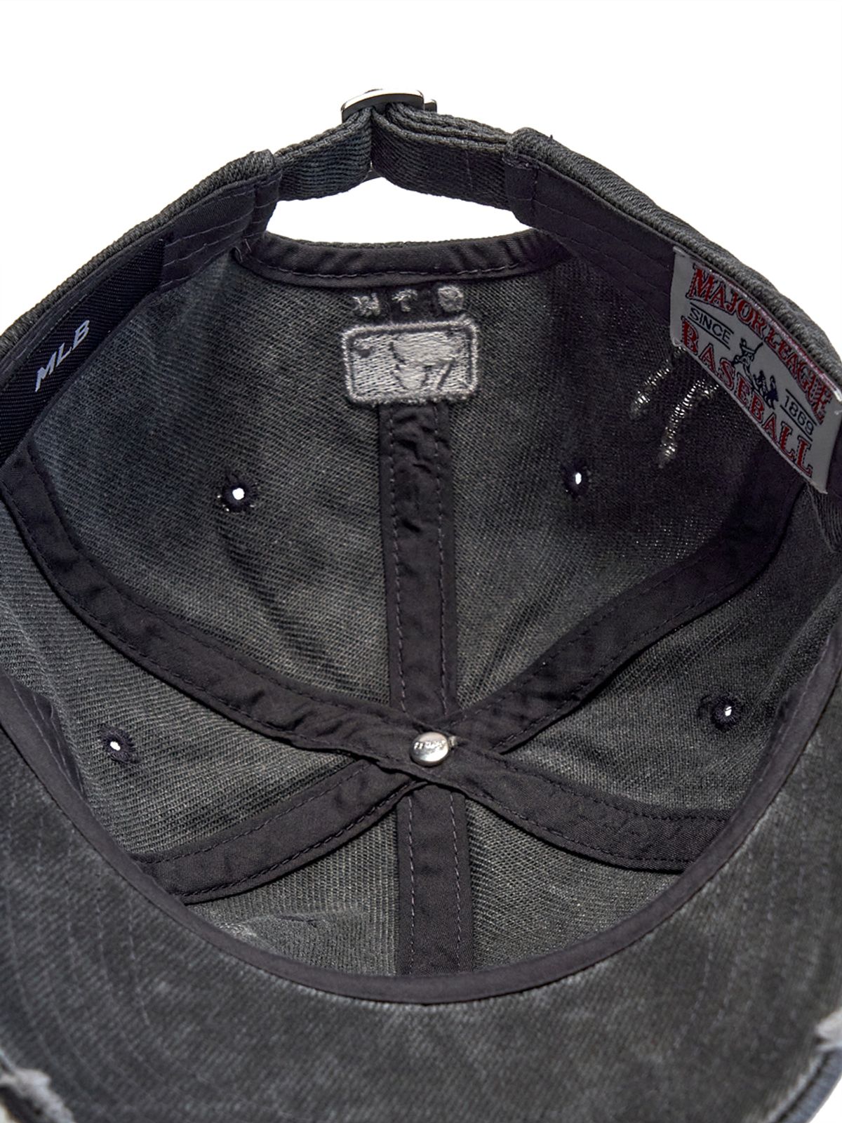 엠엘비(MLB) 데미지 워싱 언스트럭쳐 볼캡 NY (Charcoal Grey)