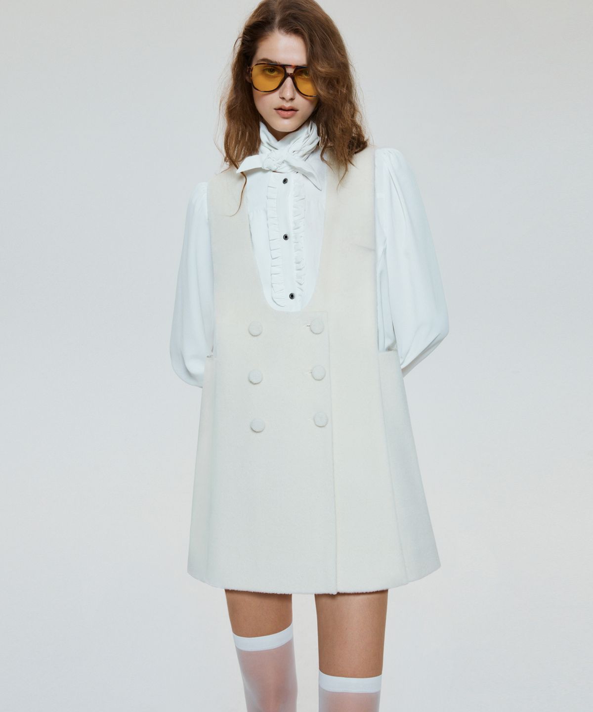 언티지(UNTAGE) 울 트라페즈 미니 원피스 드레스(White)_UWS-SS21