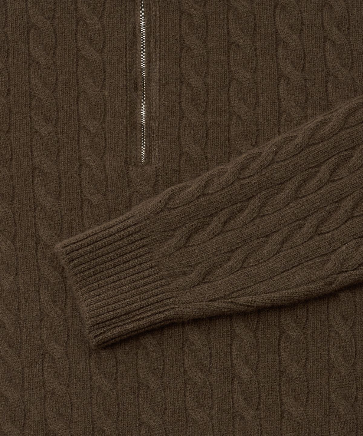 어나더 오피스(ANOTHER OFFICE) Half Zip-Up Cable Sweater (Brown)