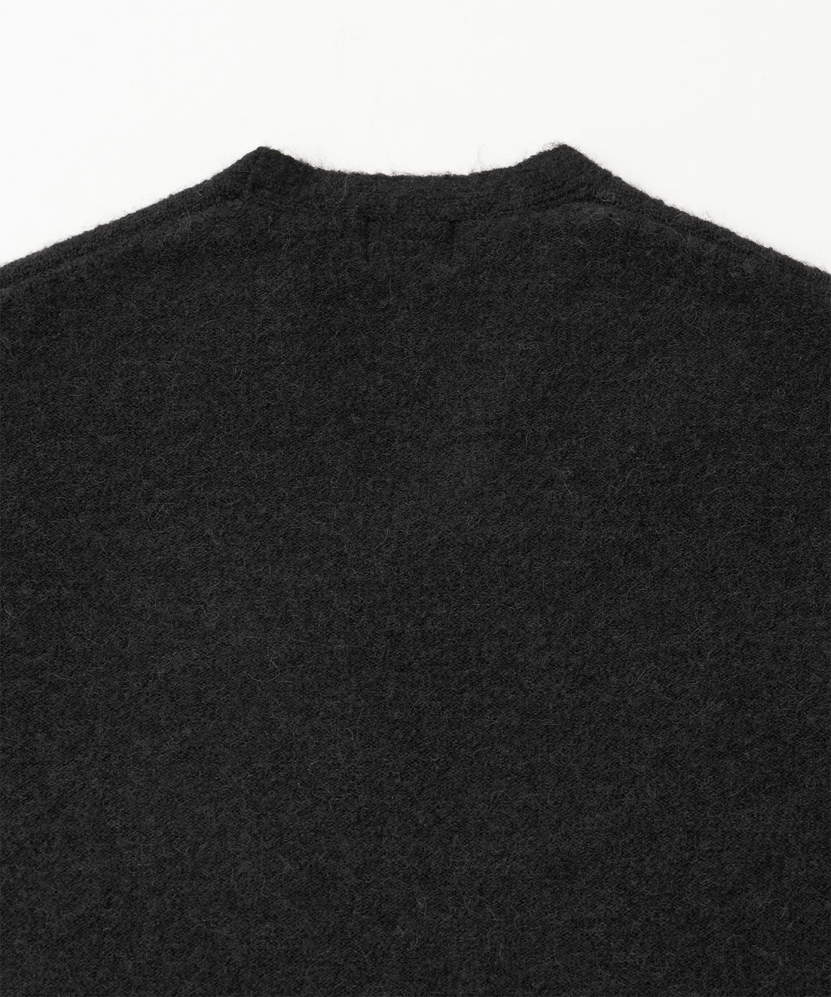 어나더 오피스(ANOTHER OFFICE) Current V-Neck Knit (Coal)