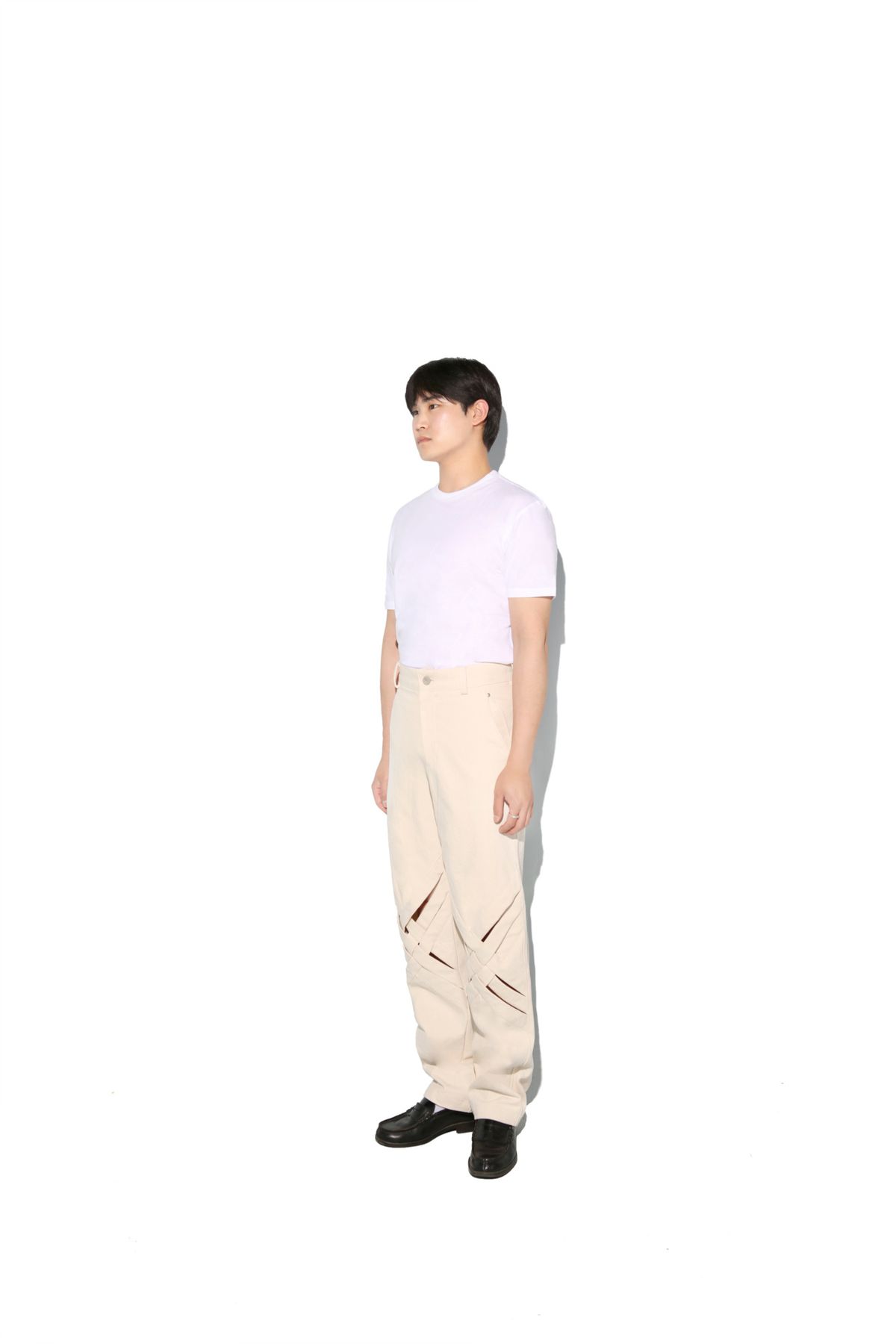 로익(LOIC) 발로 팬츠_미색