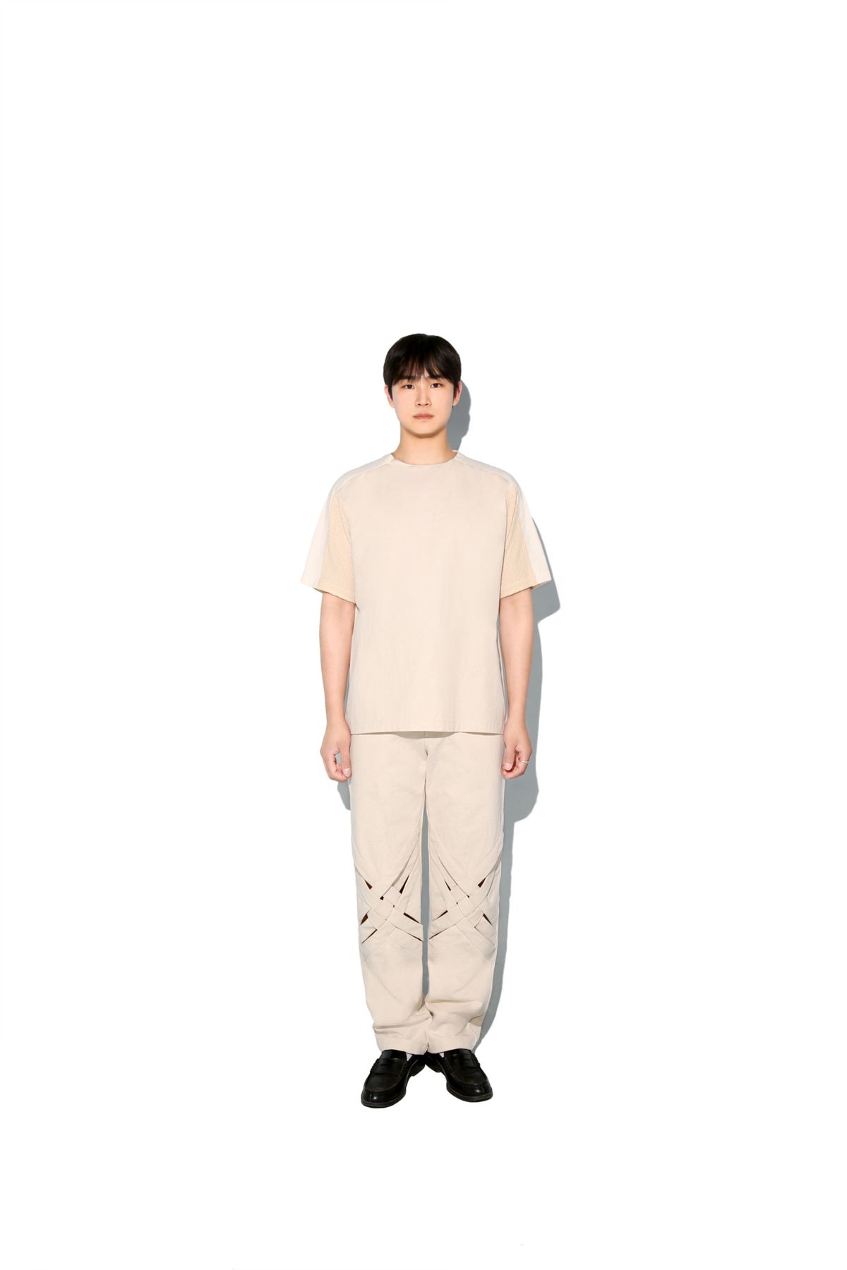 로익(LOIC) 묘미 이너_미색