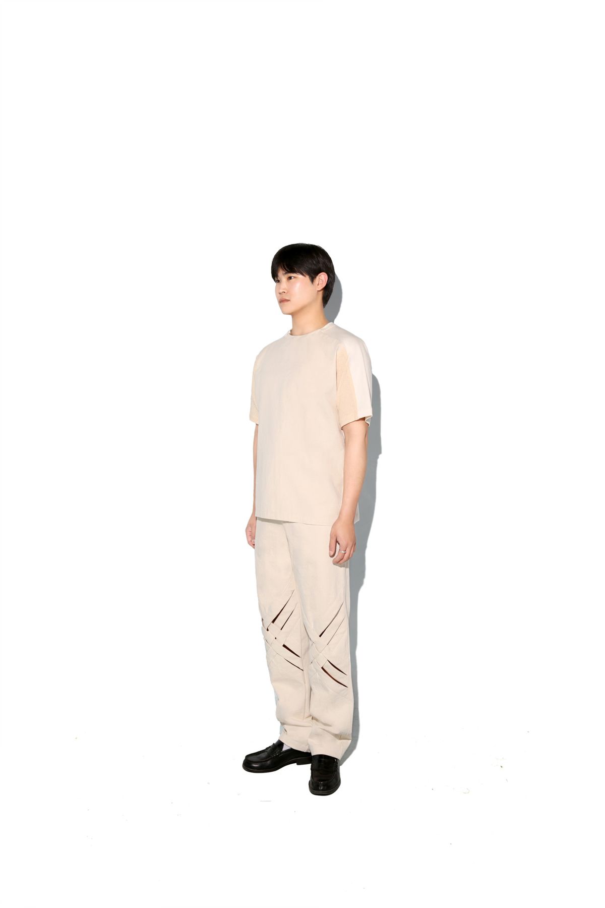 로익(LOIC) 묘미 이너_미색