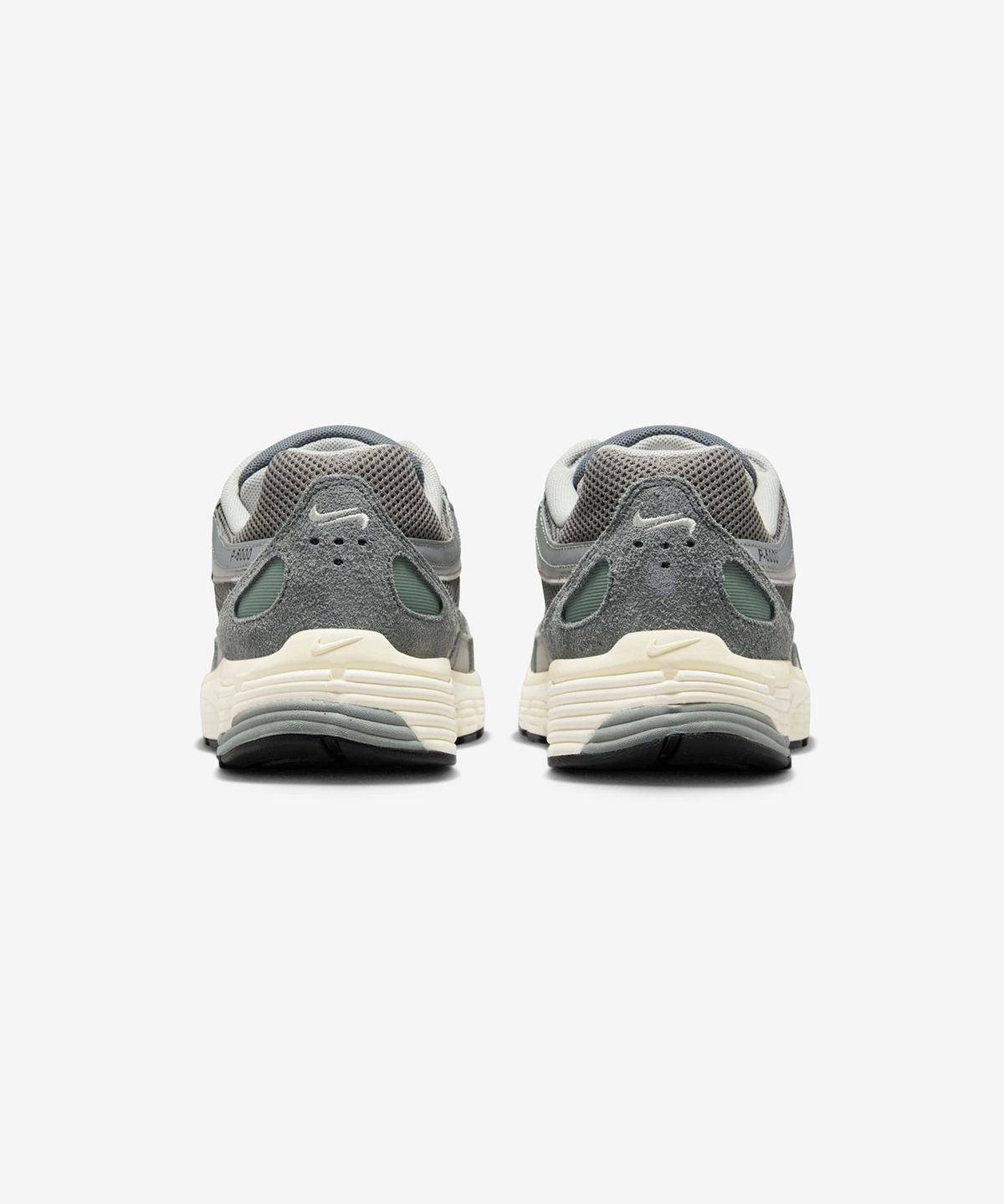 나이키(NIKE) P-6000 M - 플랫 퓨터:라이트 아이언 오어:메탈릭 실버:화이트 / FN7509-029