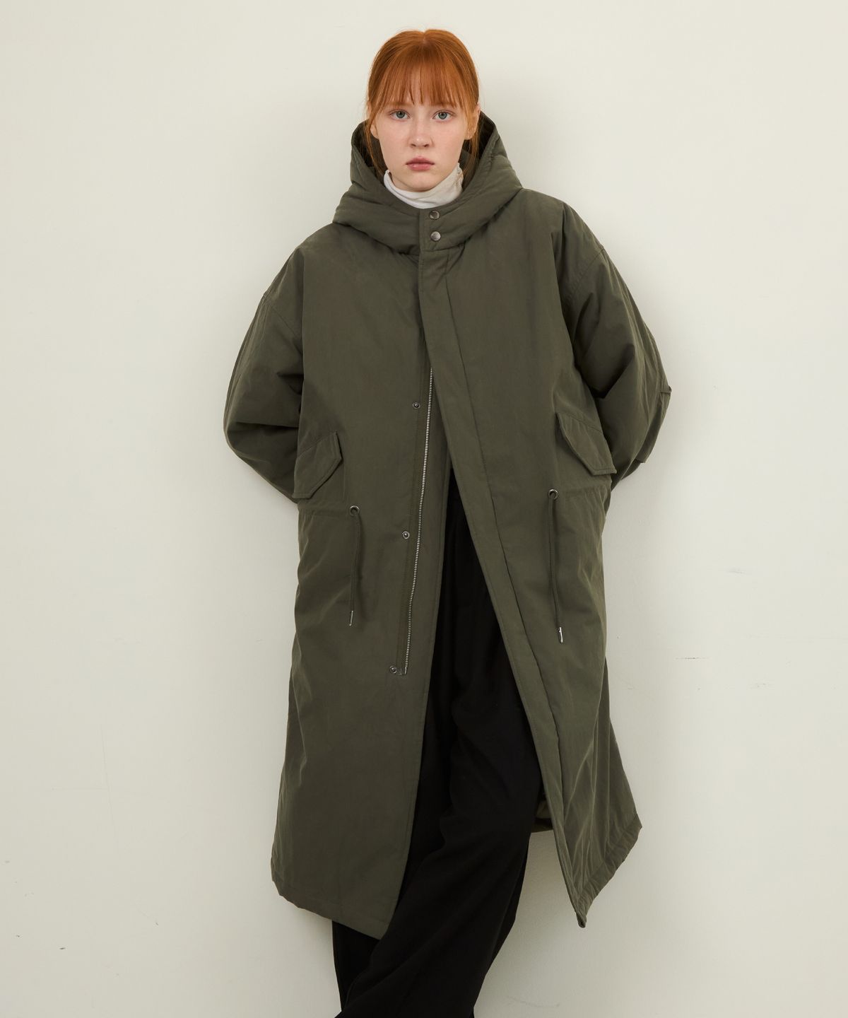 웬즈데이오아시스 포 우먼(WEDNESDAYOASISFORWOMEN) W/M-65피쉬테일 후드 패딩 야상 코트_KHAKI