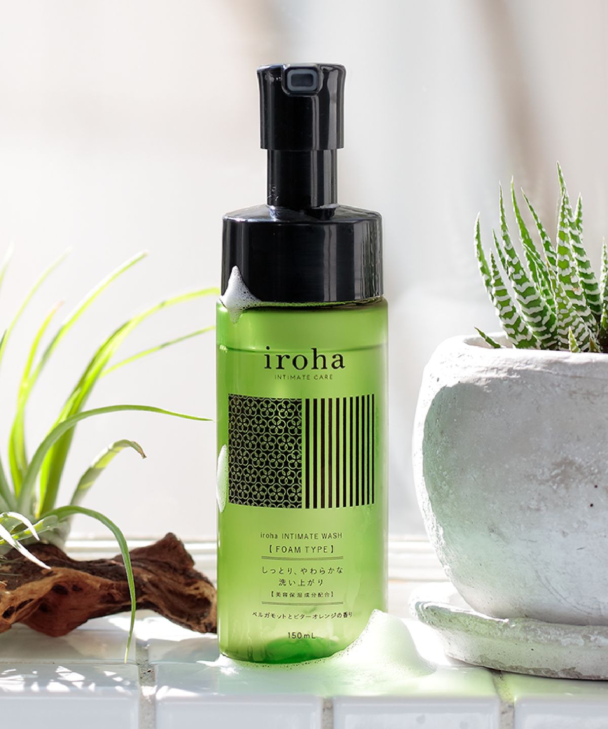 이로하 인티메이트 케어(IROHA INTIMATE CARE) 이로하인티메이트 워시 폼 타입 여성청결제[베르가못향]