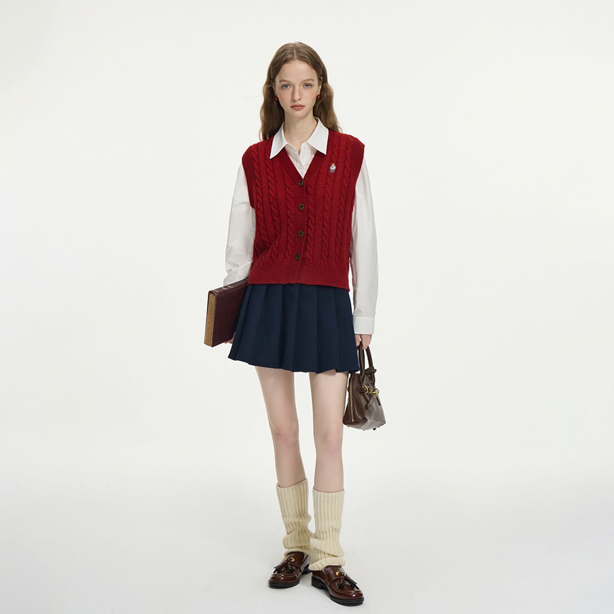 웬스데이딜라잇(WEDNESDAY DELIGHT) WD_Bear embroidery cable vest_RED